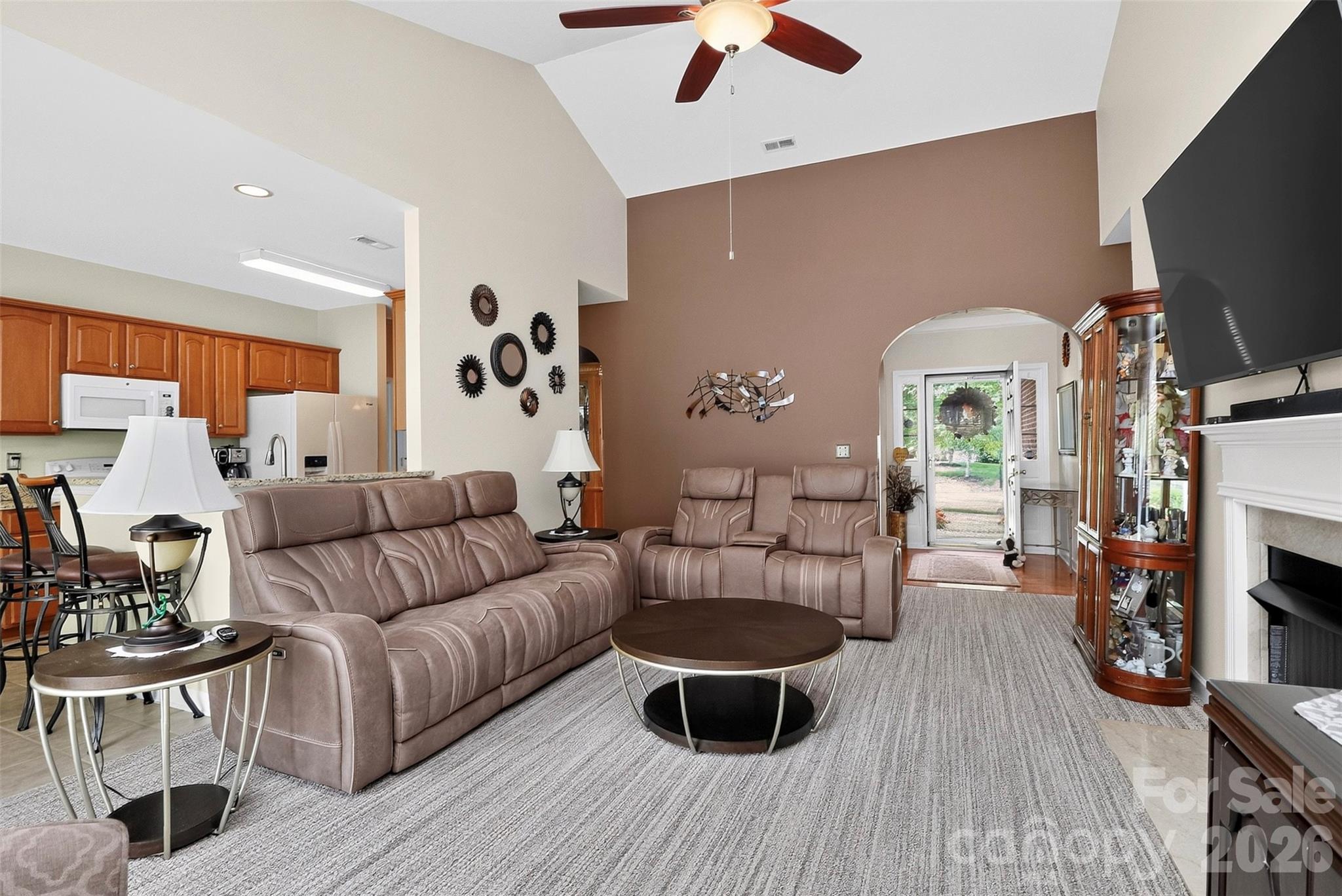 8413 Suttonview Drive — Charlotte