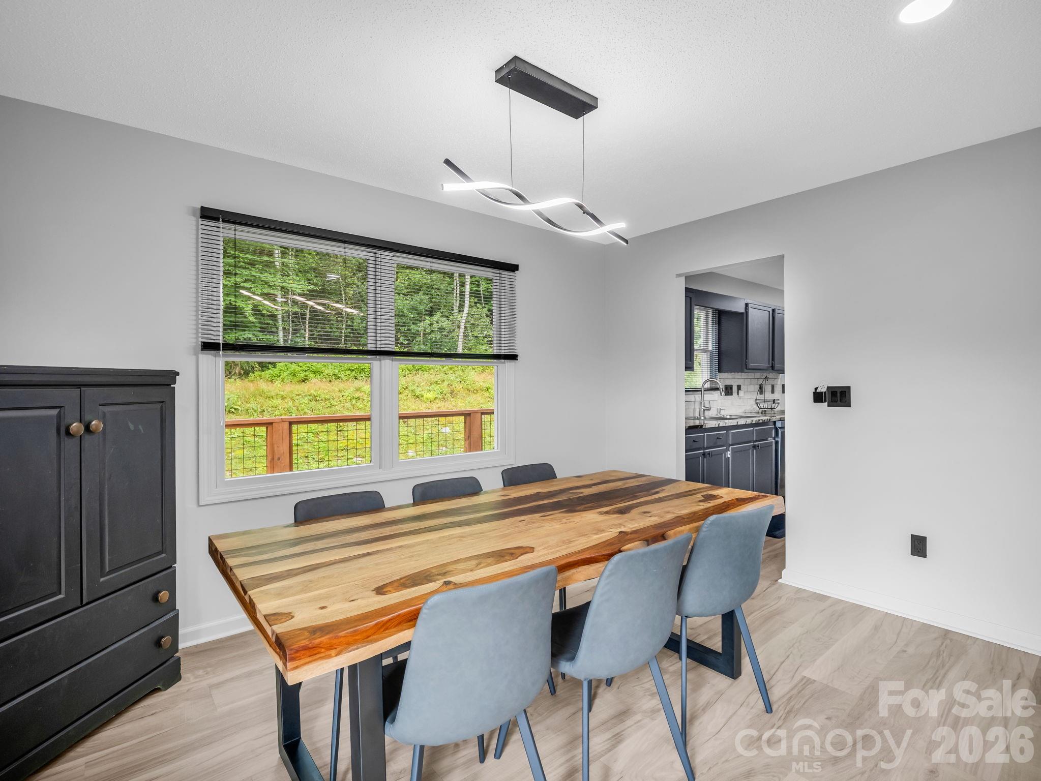 89 Hillview Circle — Brevard