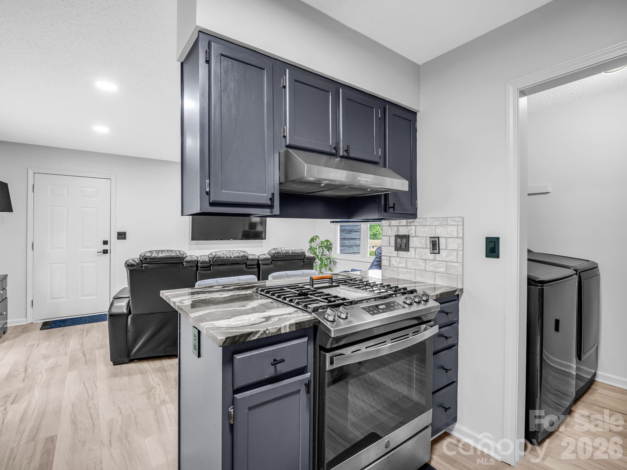 89 Hillview Circle — Brevard