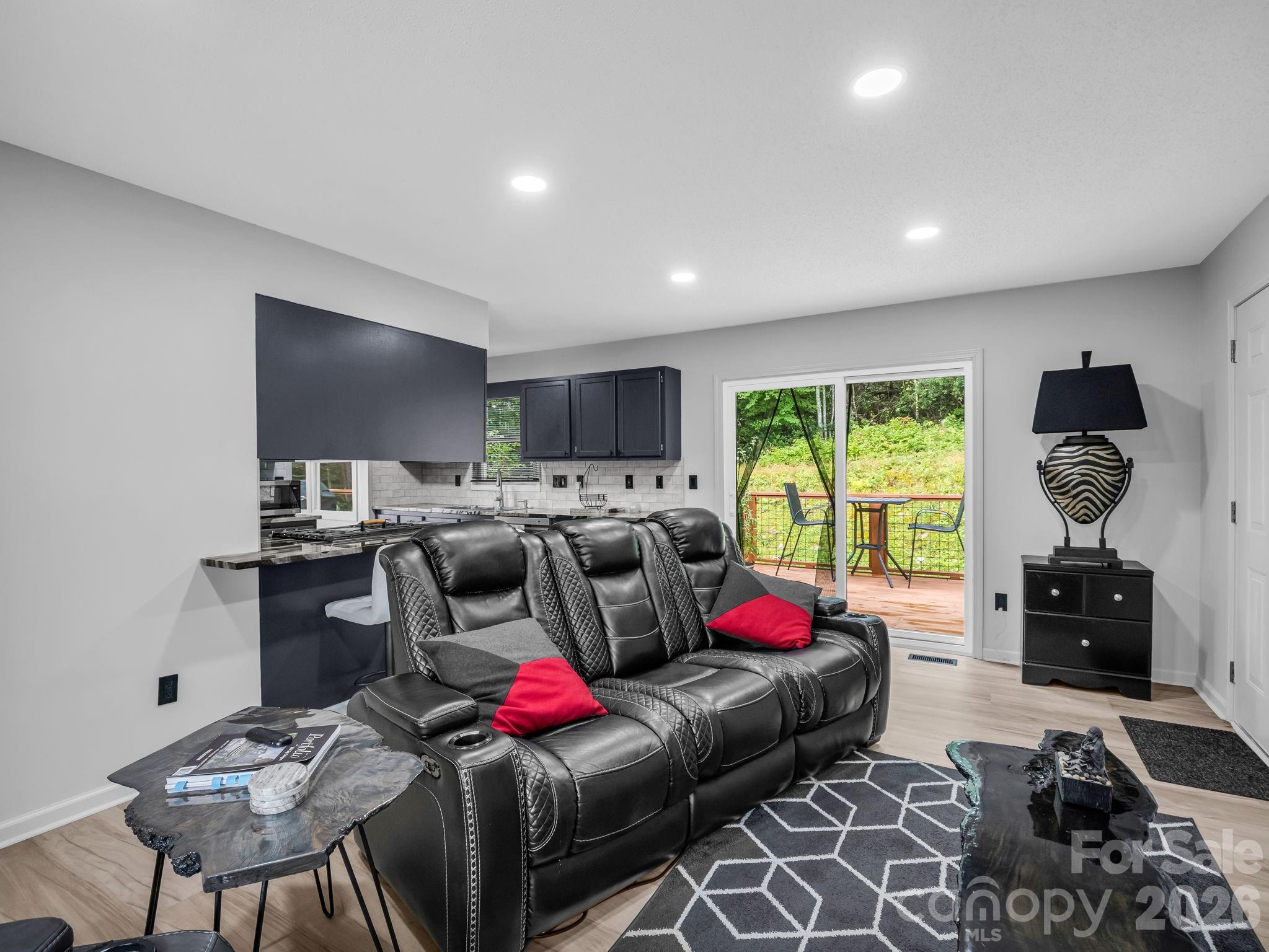 89 Hillview Circle — Brevard