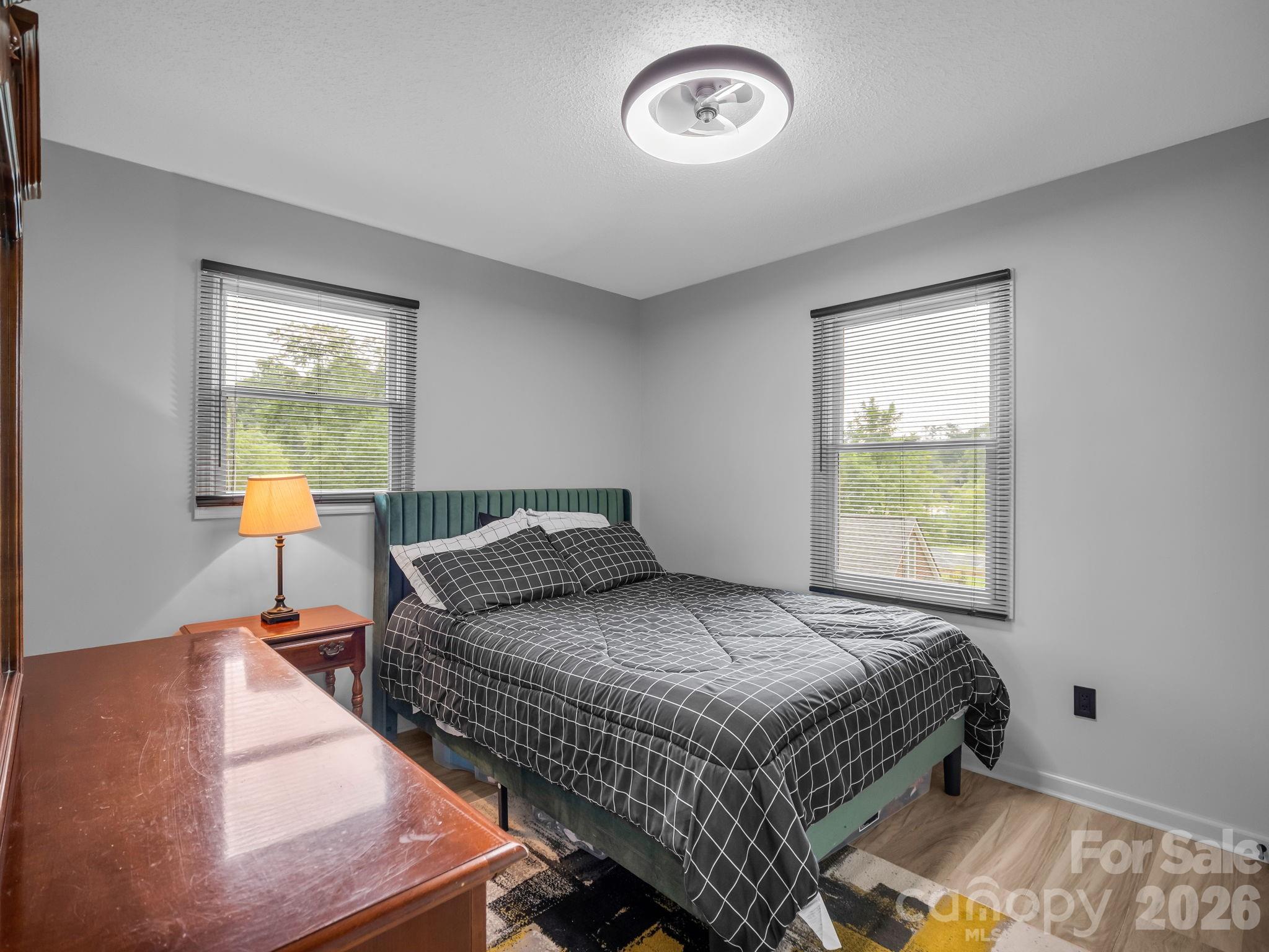 89 Hillview Circle — Brevard