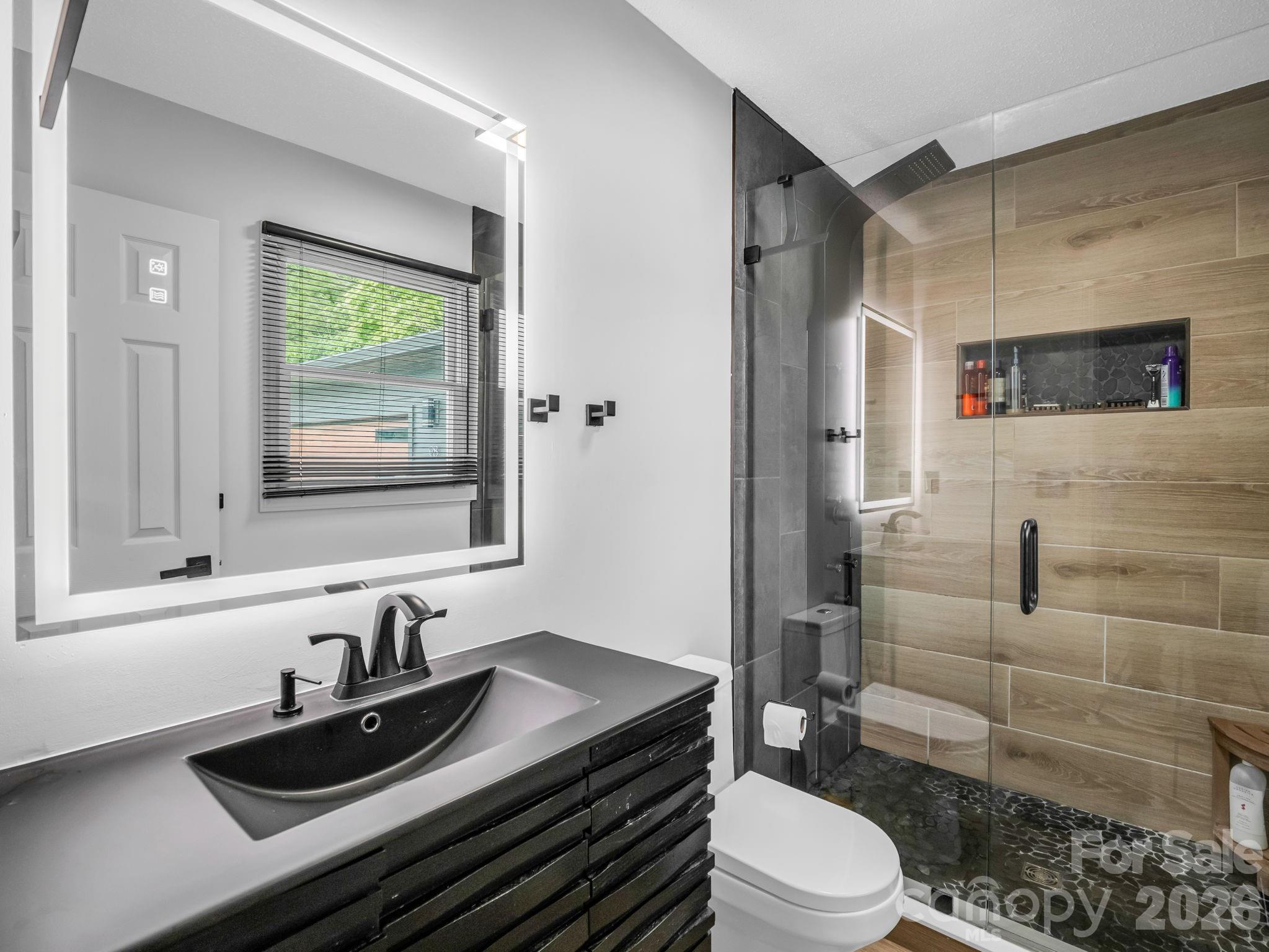 89 Hillview Circle — Brevard