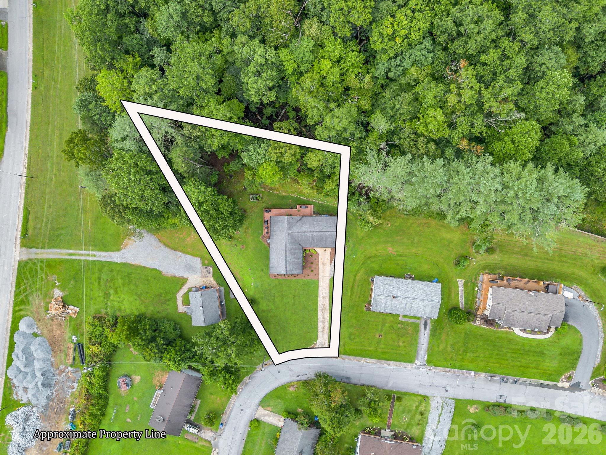 89 Hillview Circle — Brevard