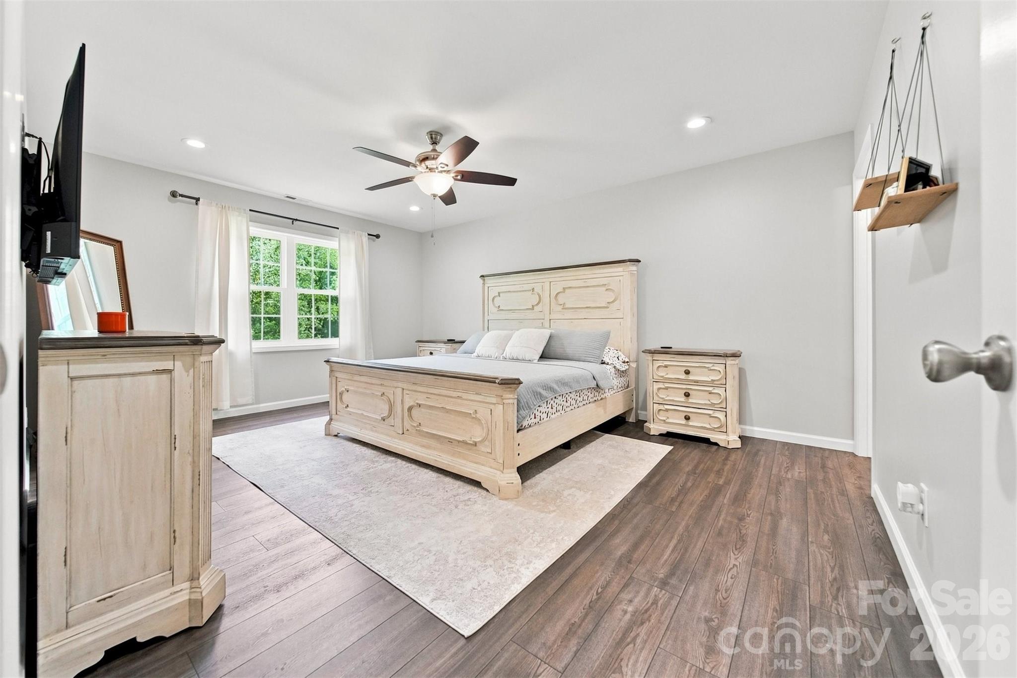 2953 2nd Street Court NW — Hickory