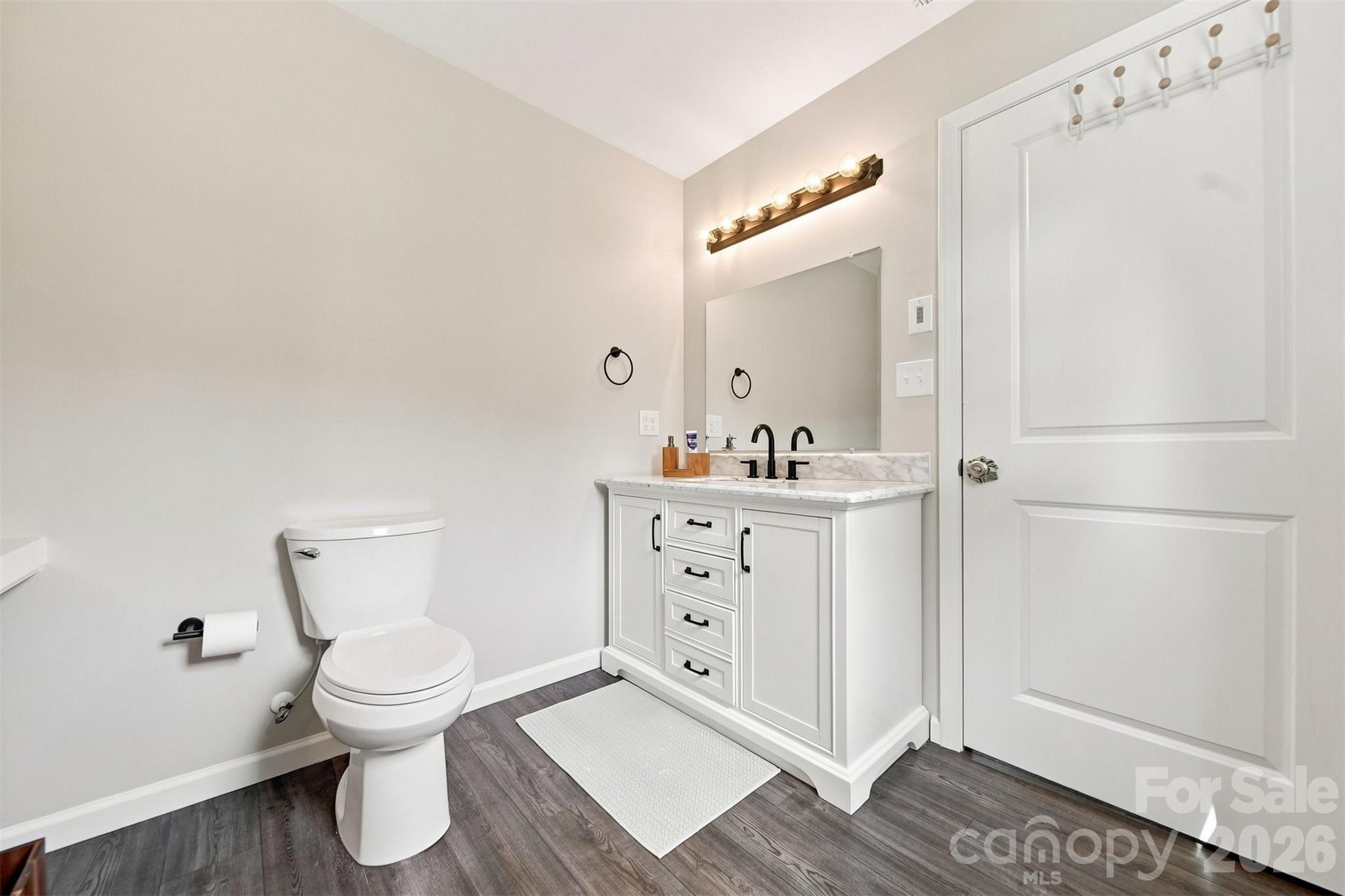 2953 2nd Street Court NW — Hickory