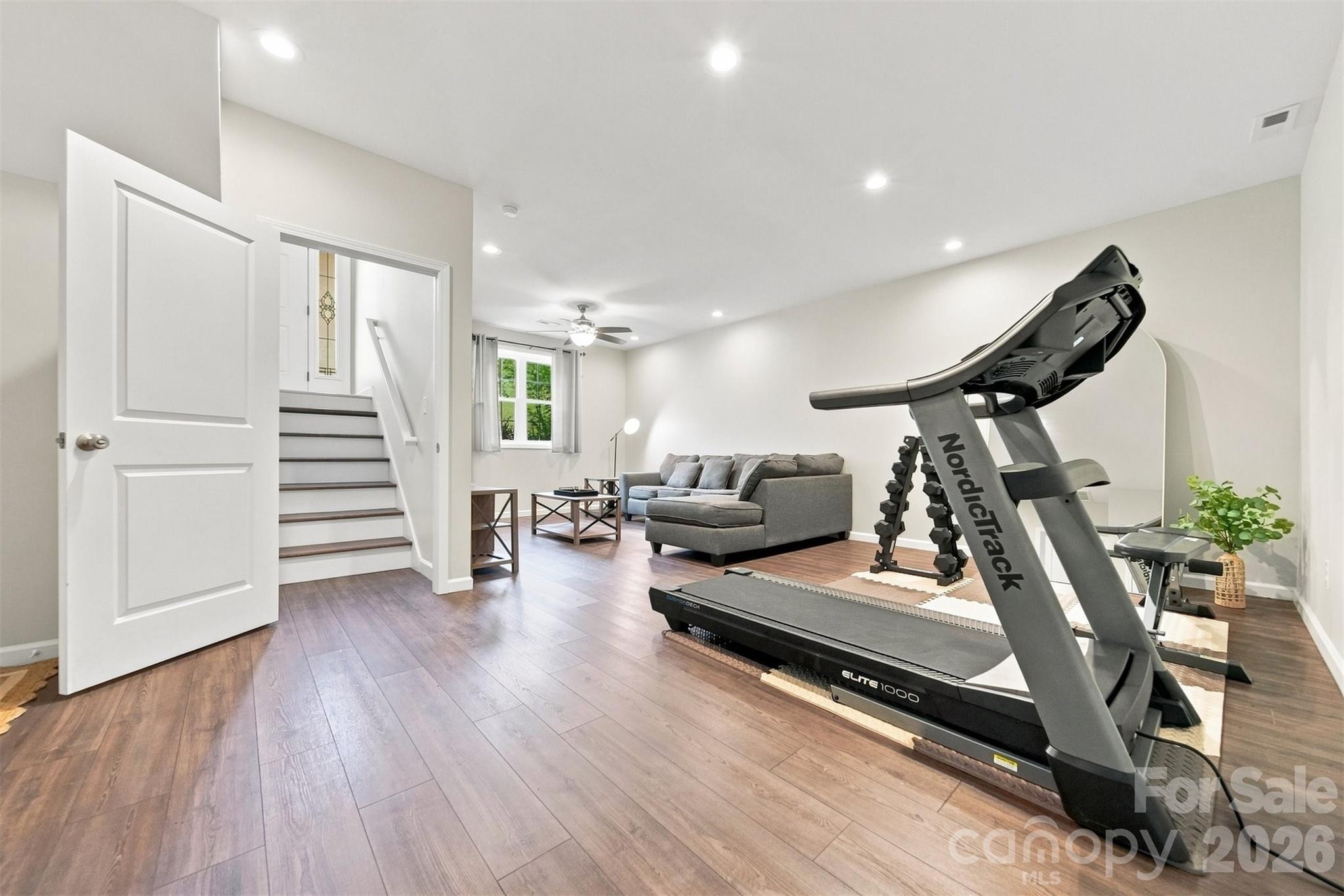 2953 2nd Street Court NW — Hickory