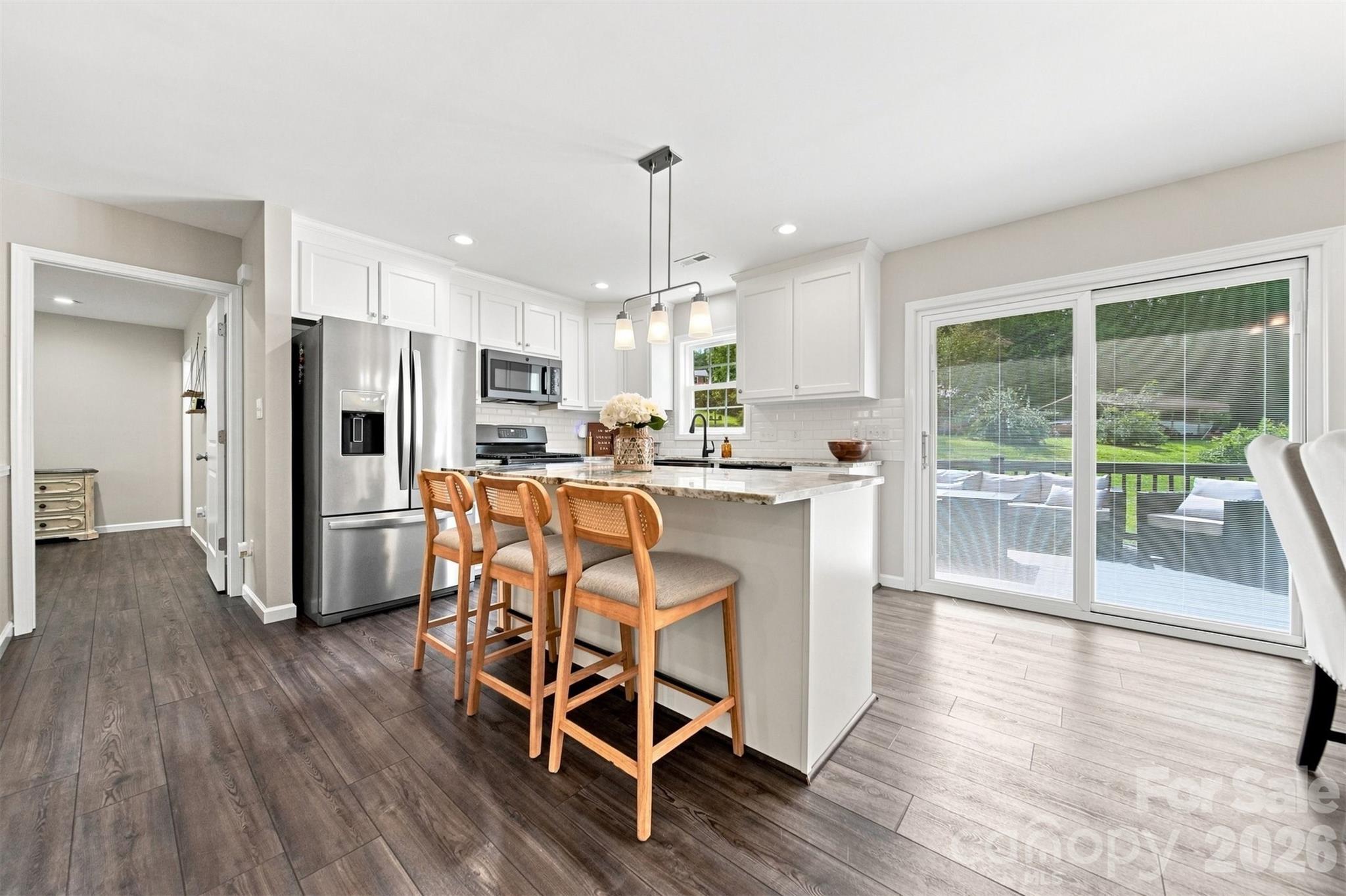 2953 2nd Street Court NW — Hickory