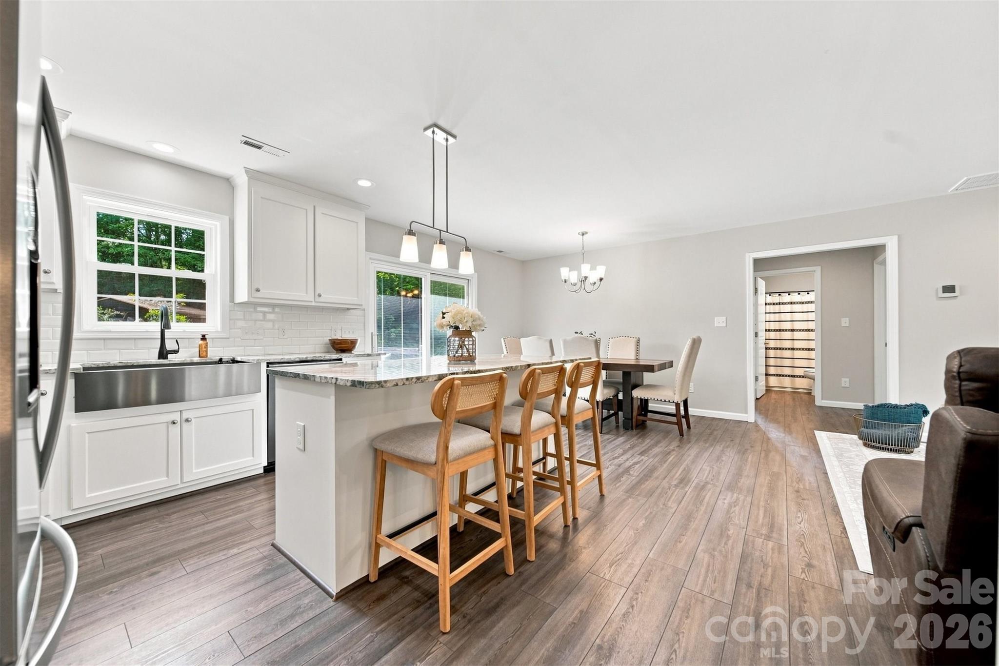 2953 2nd Street Court NW — Hickory