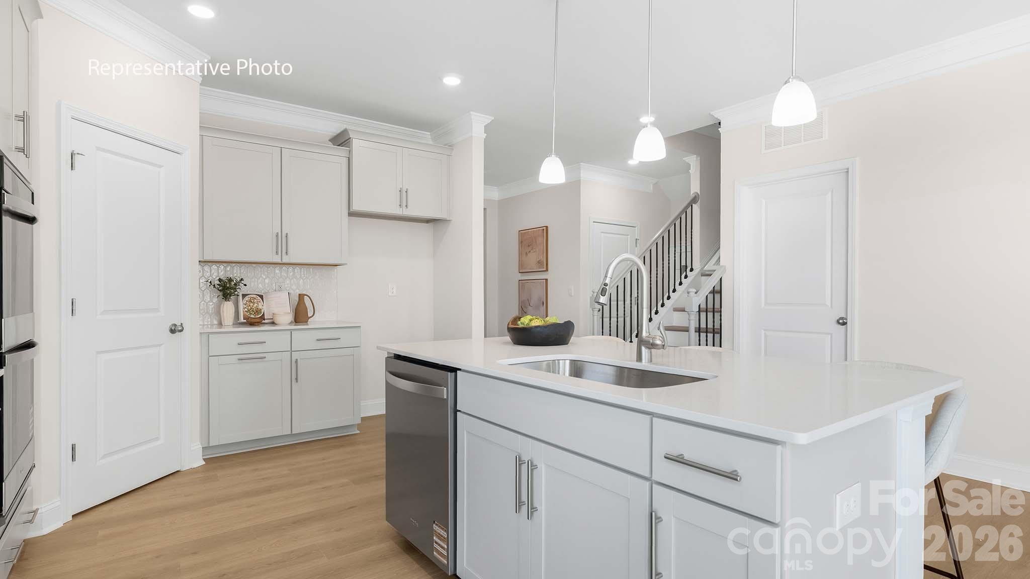 9205 Carver Avenue — Huntersville