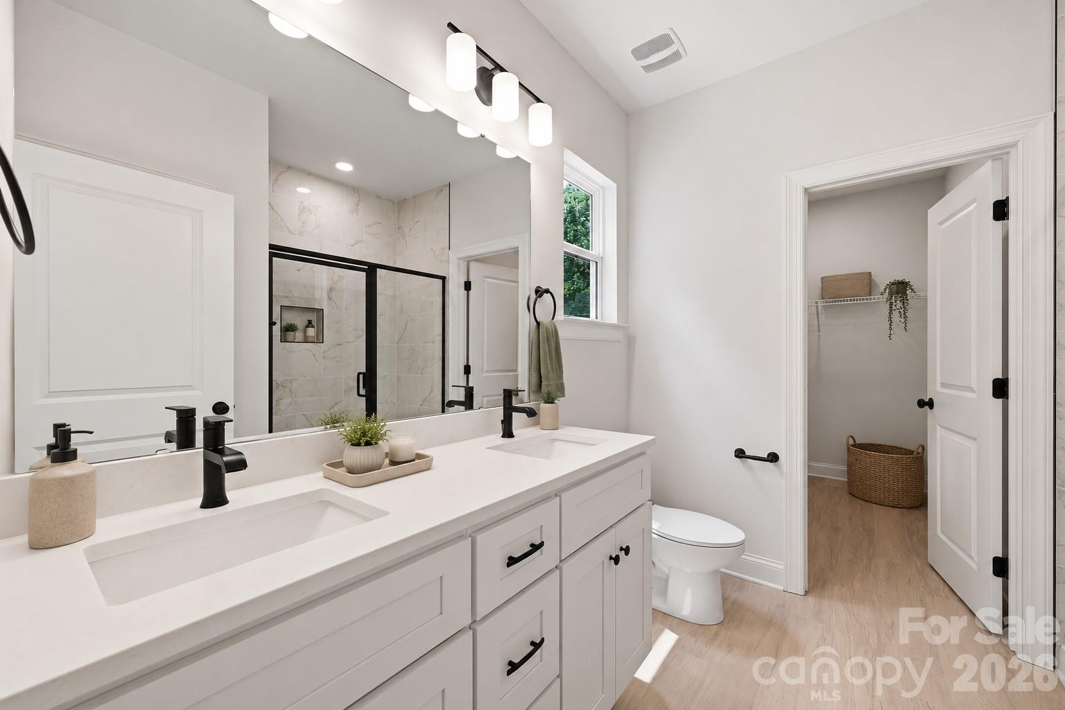 5016 Hoover Drive — Charlotte