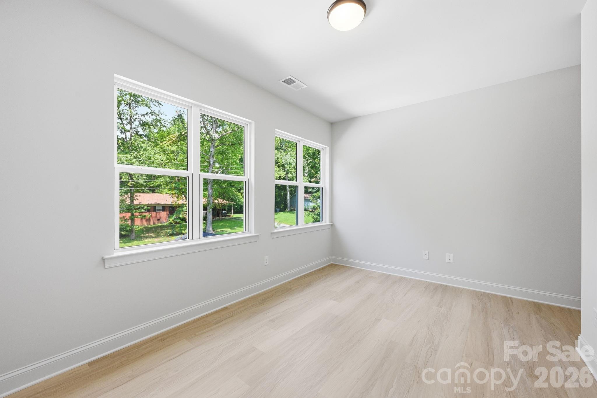 5016 Hoover Drive — Charlotte