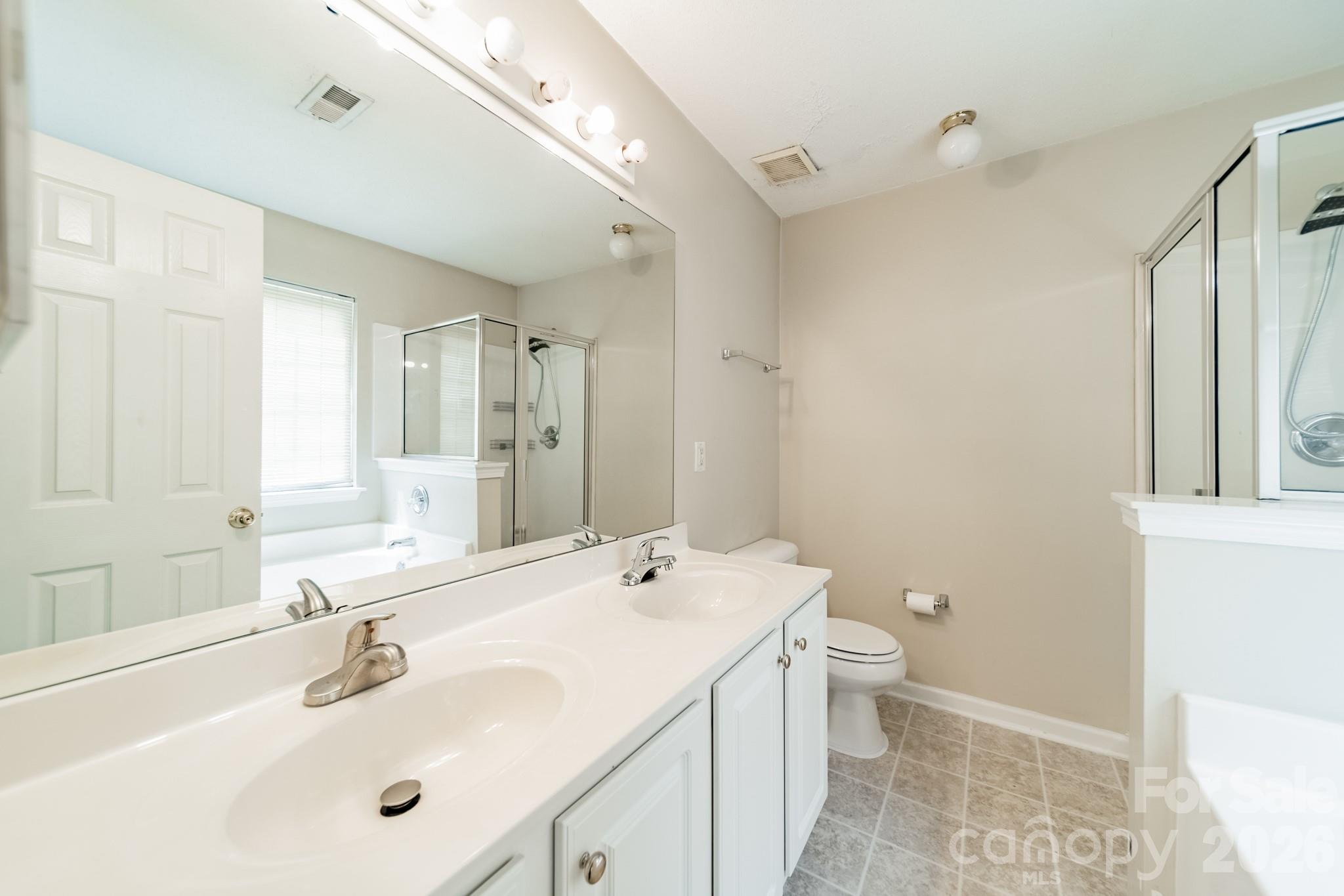 1914 Mission Oaks Street — Kannapolis