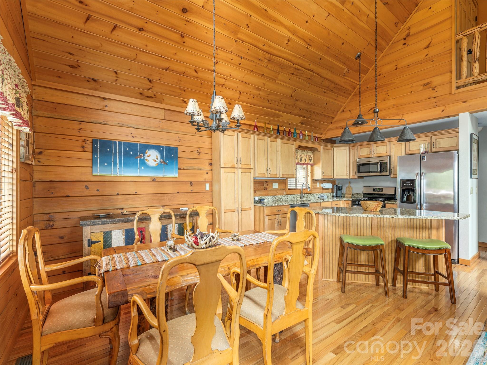 332 Gadohi Trail — Maggie Valley