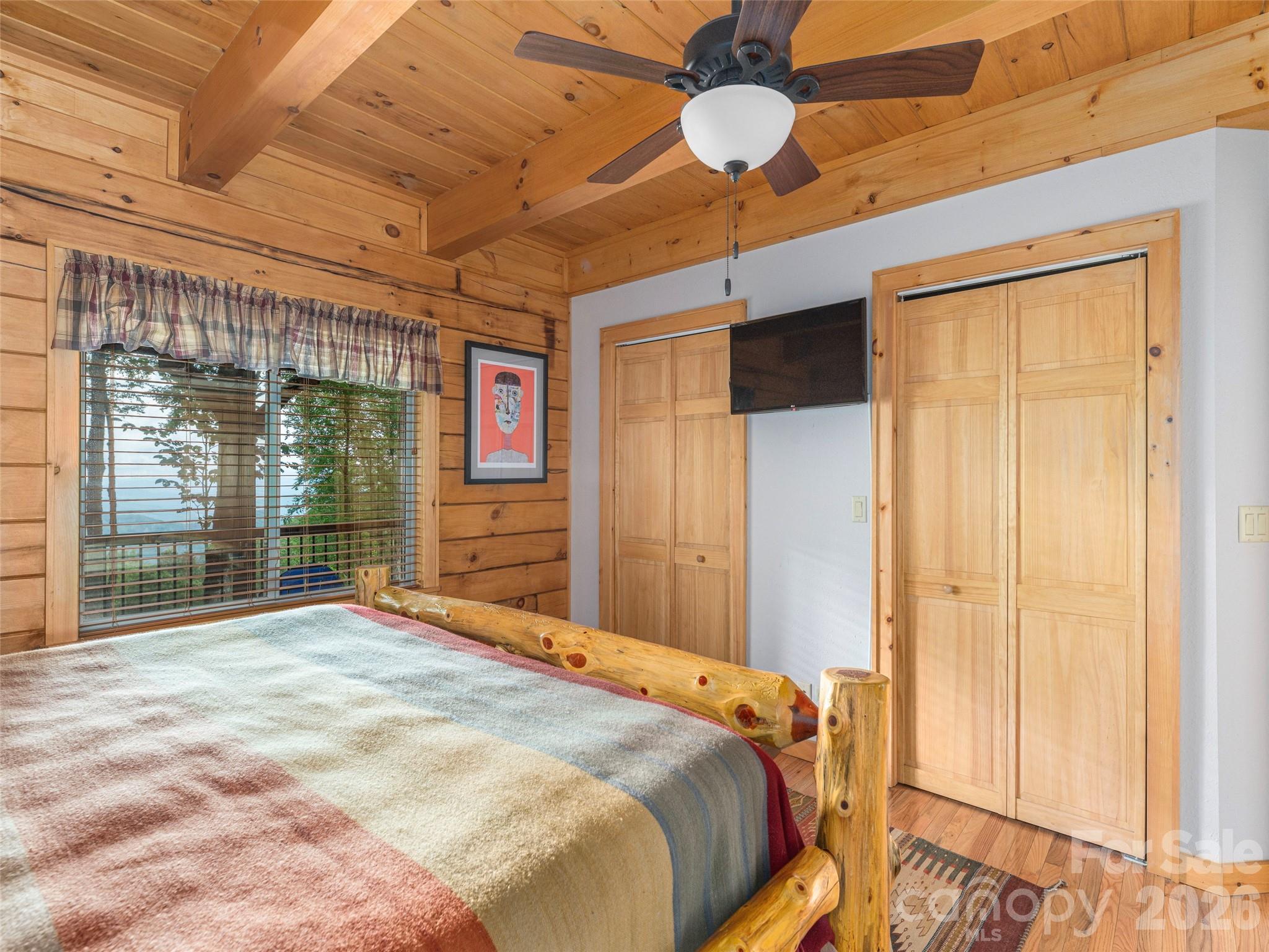 332 Gadohi Trail — Maggie Valley