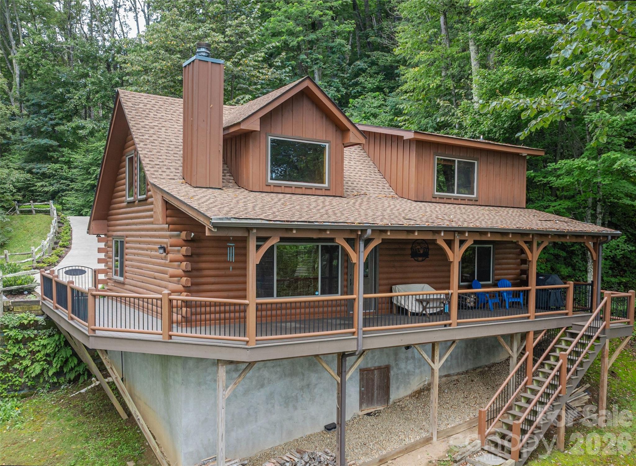 332 Gadohi Trail — Maggie Valley
