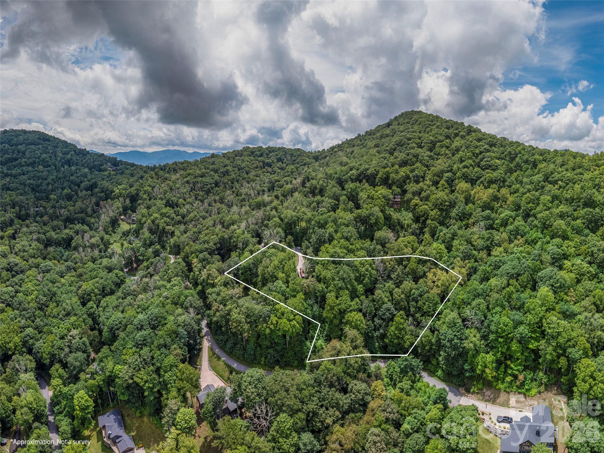 332 Gadohi Trail — Maggie Valley