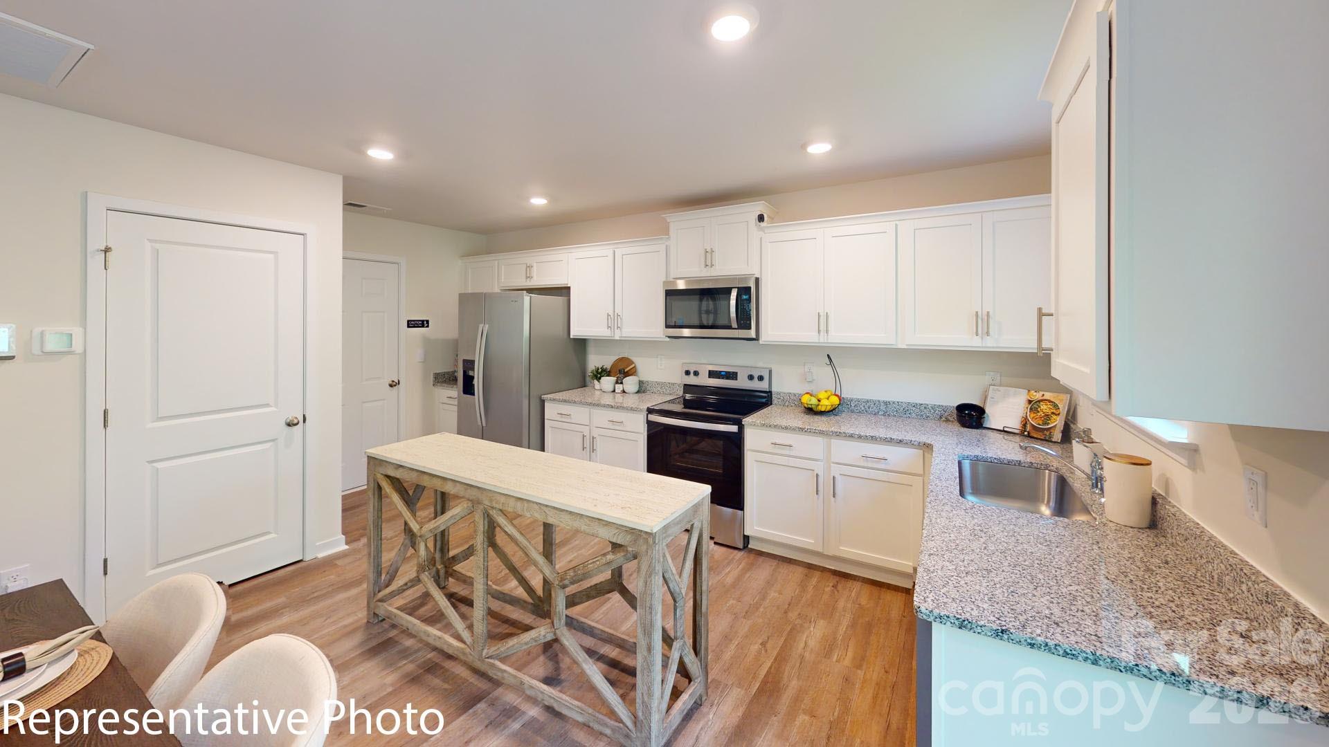 2808 Frances View Lane — Lincolnton