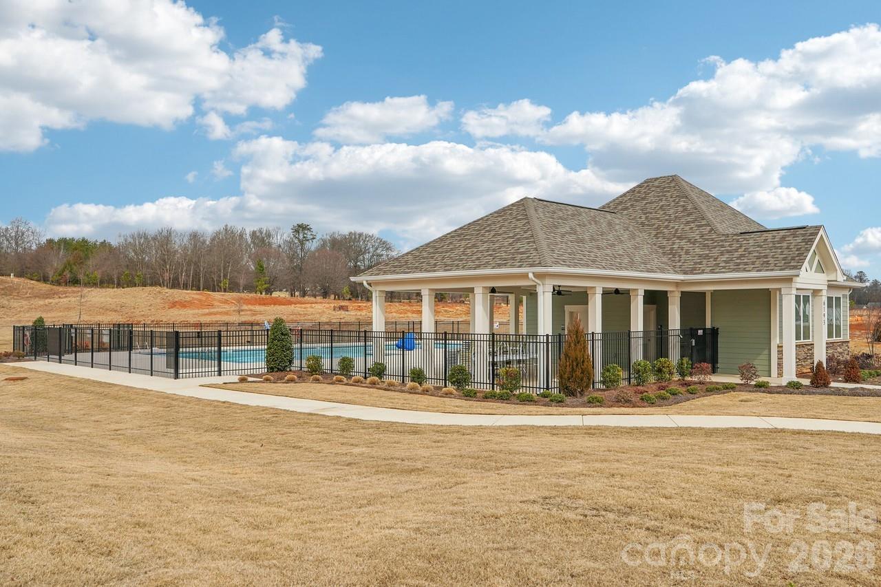 2808 Frances View Lane — Lincolnton