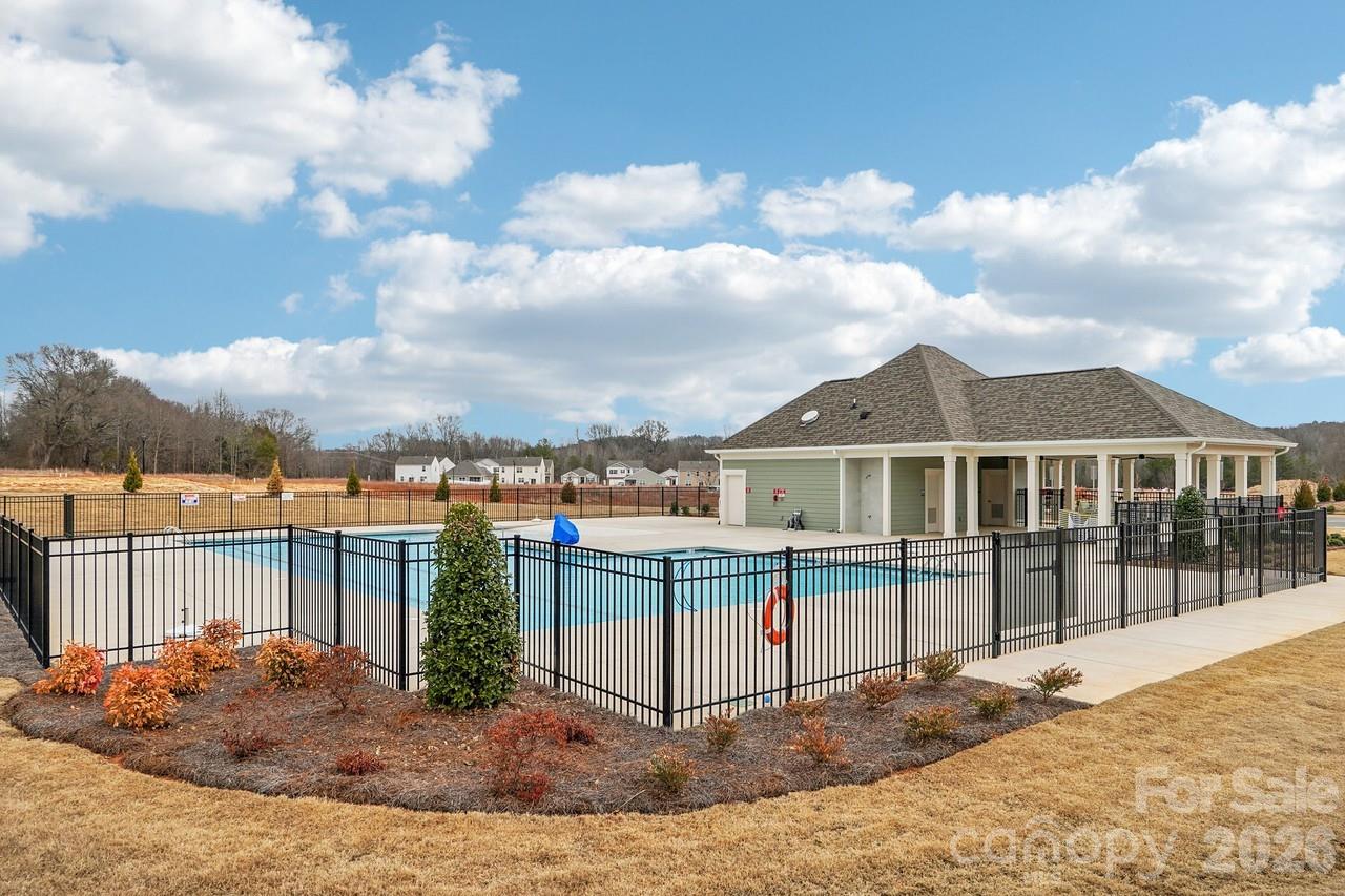 2808 Frances View Lane — Lincolnton