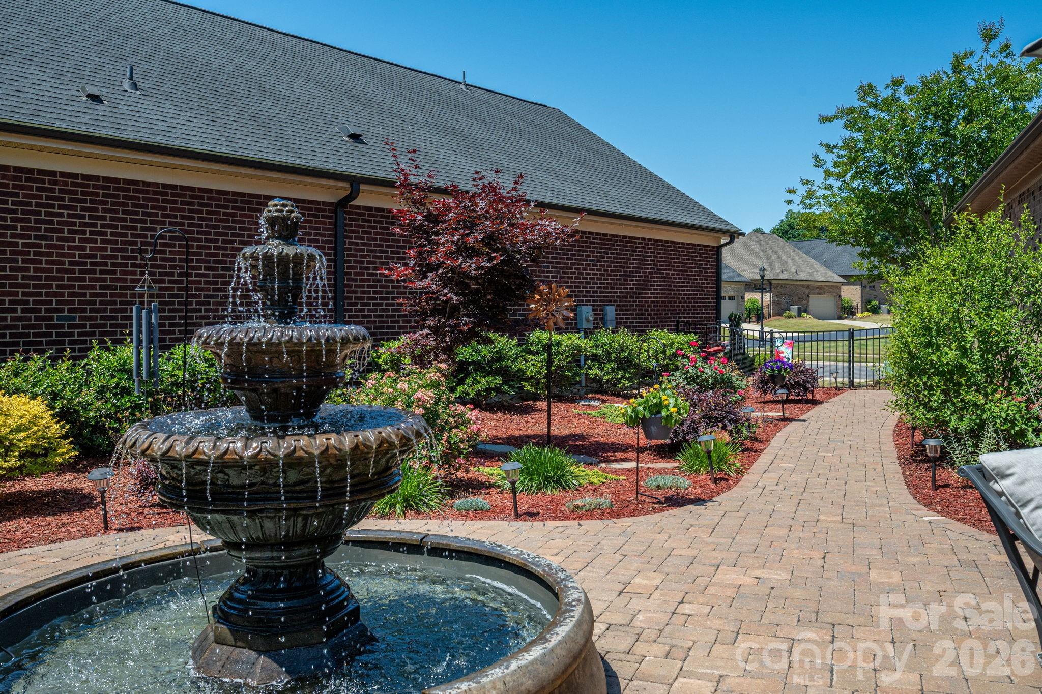5228 Courtyard Lane — Belmont
