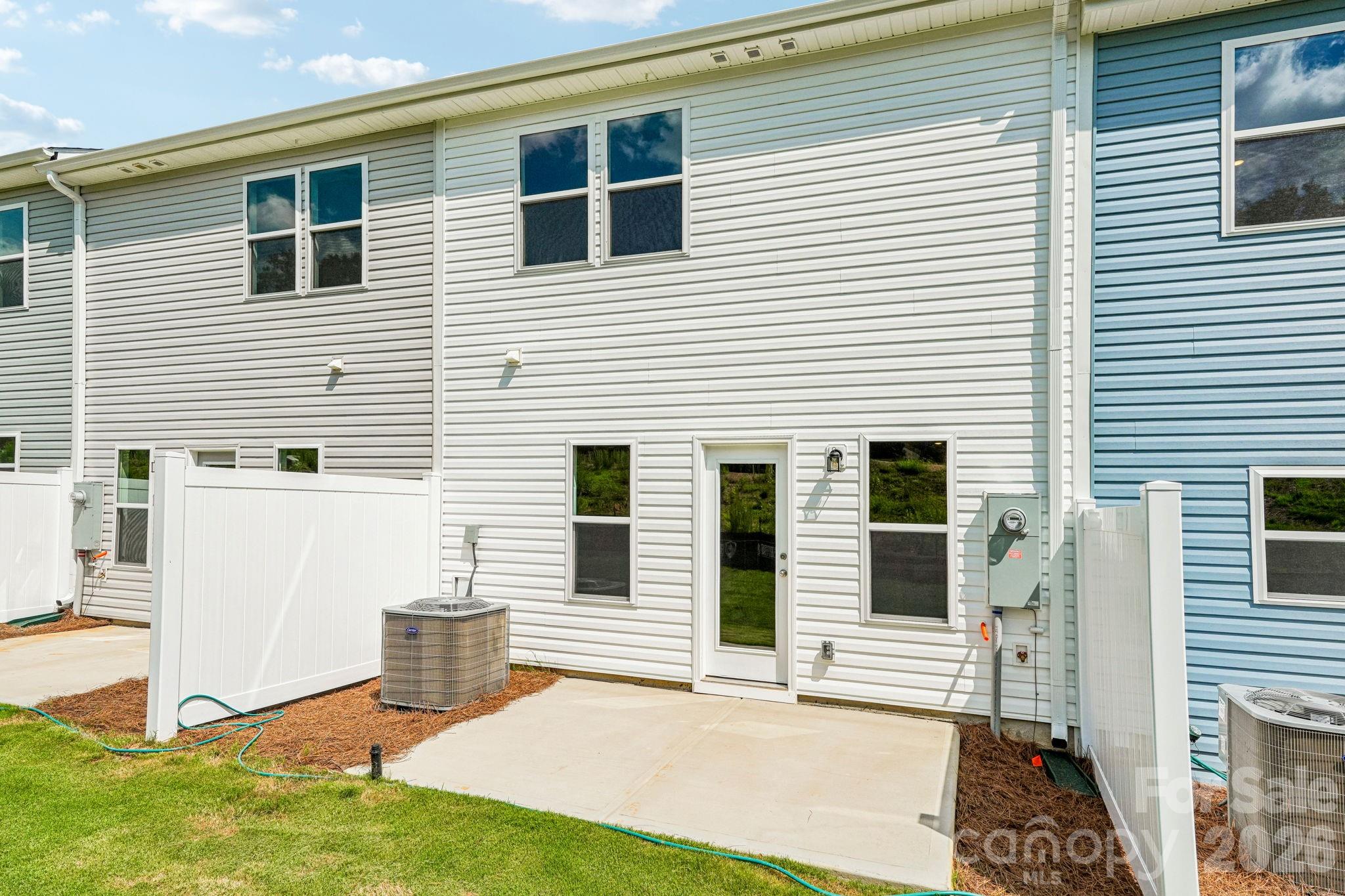 4615 Green Drake Drive #25 — Charlotte