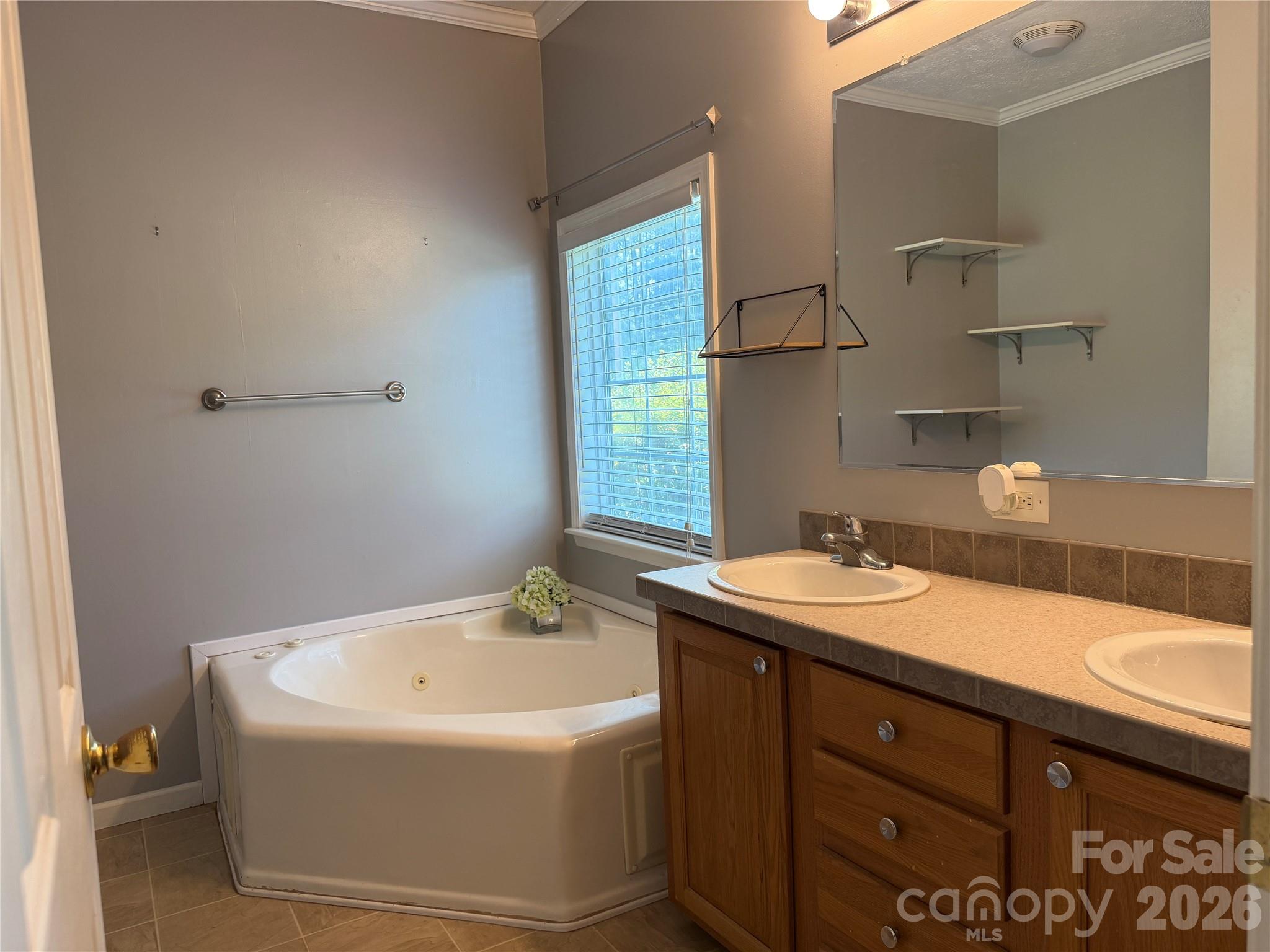 2787 Kiker Road — Peachland