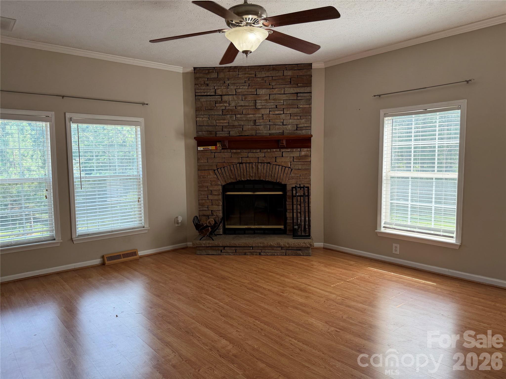 2787 Kiker Road — Peachland