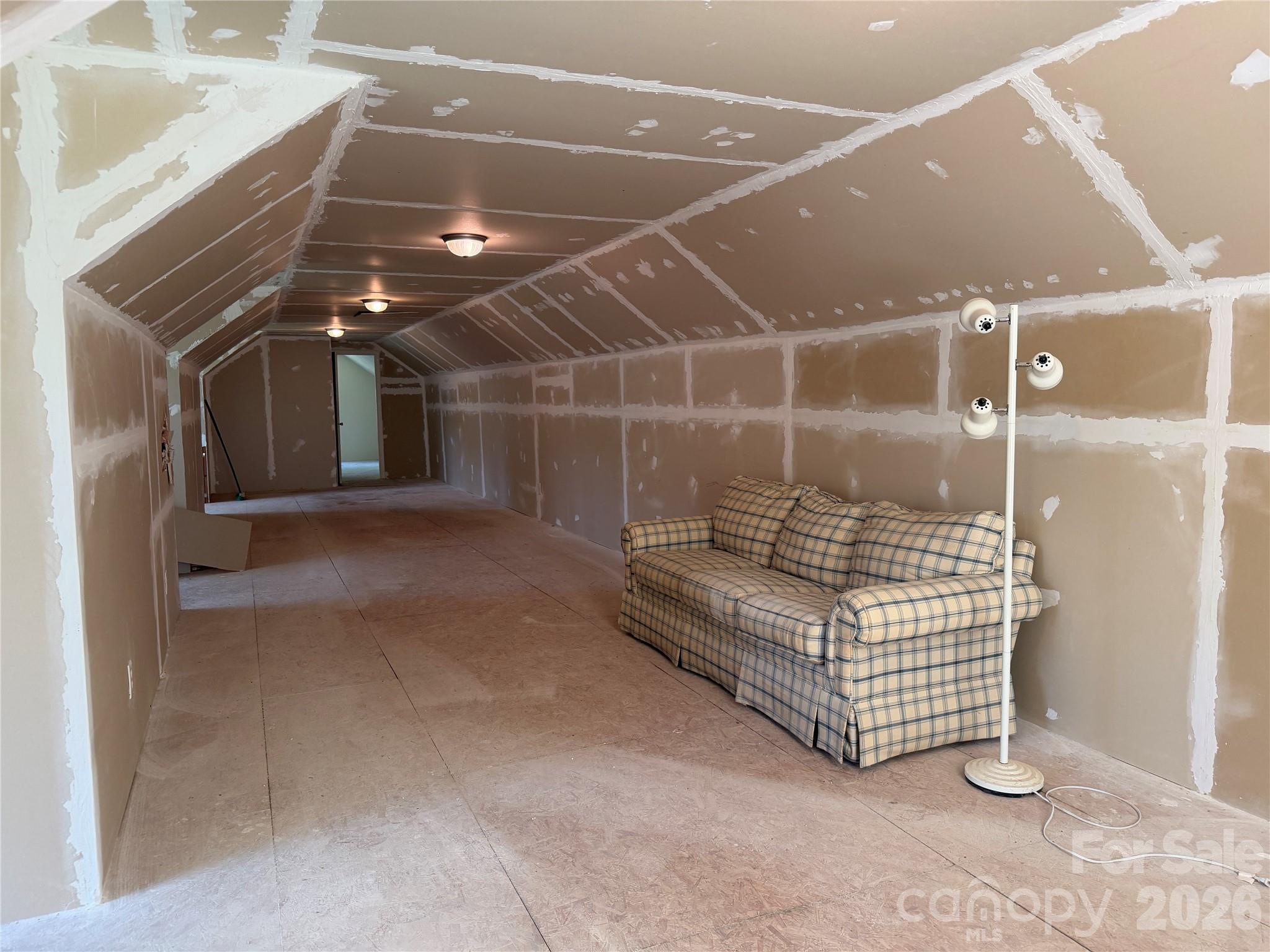 2787 Kiker Road — Peachland