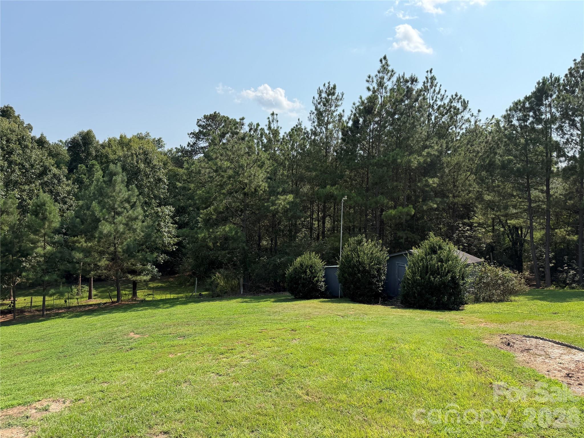 2787 Kiker Road — Peachland