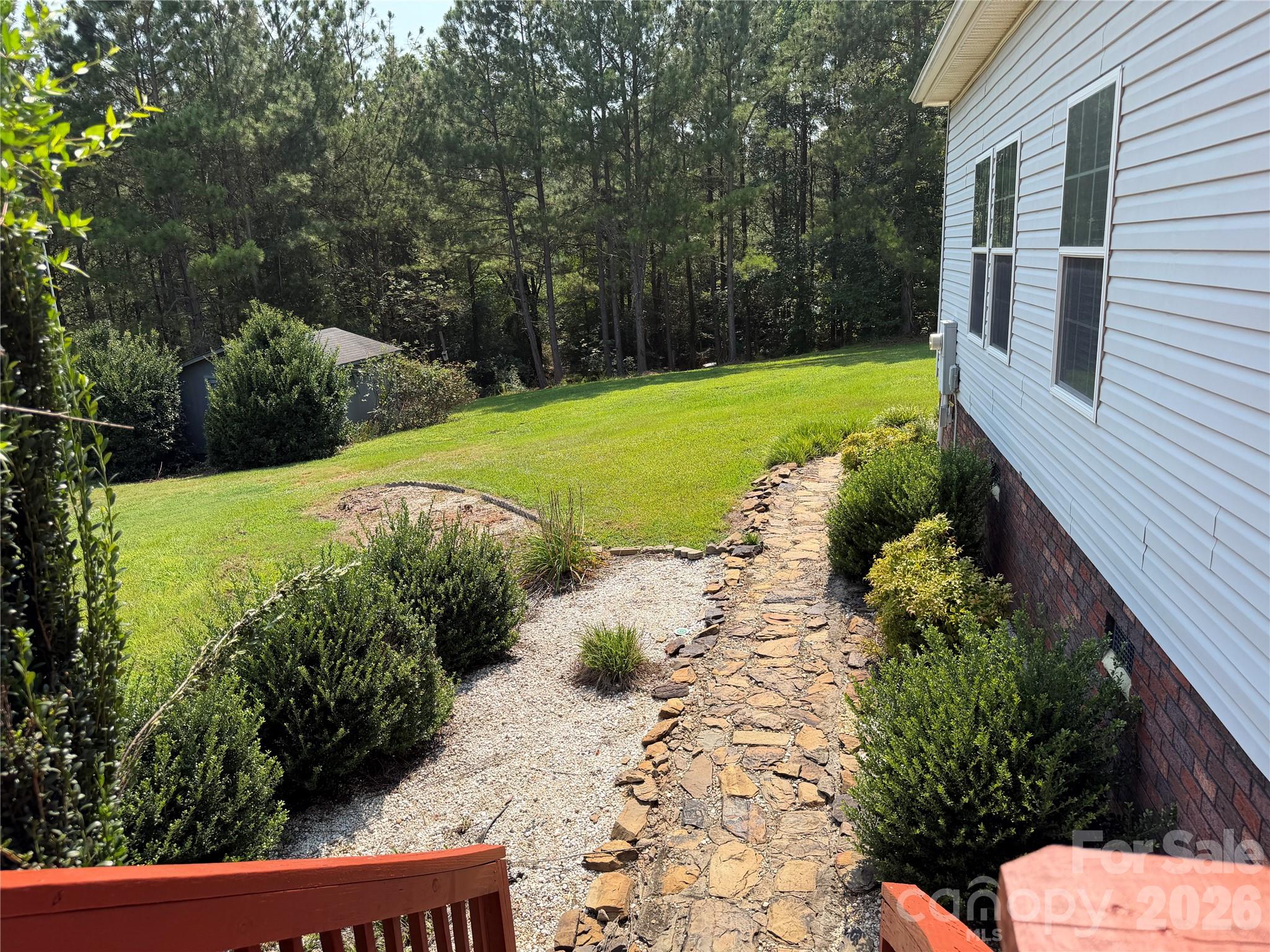 2787 Kiker Road — Peachland