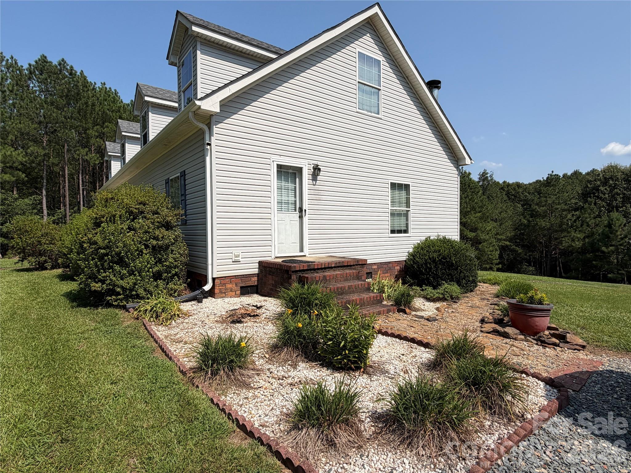 2787 Kiker Road — Peachland