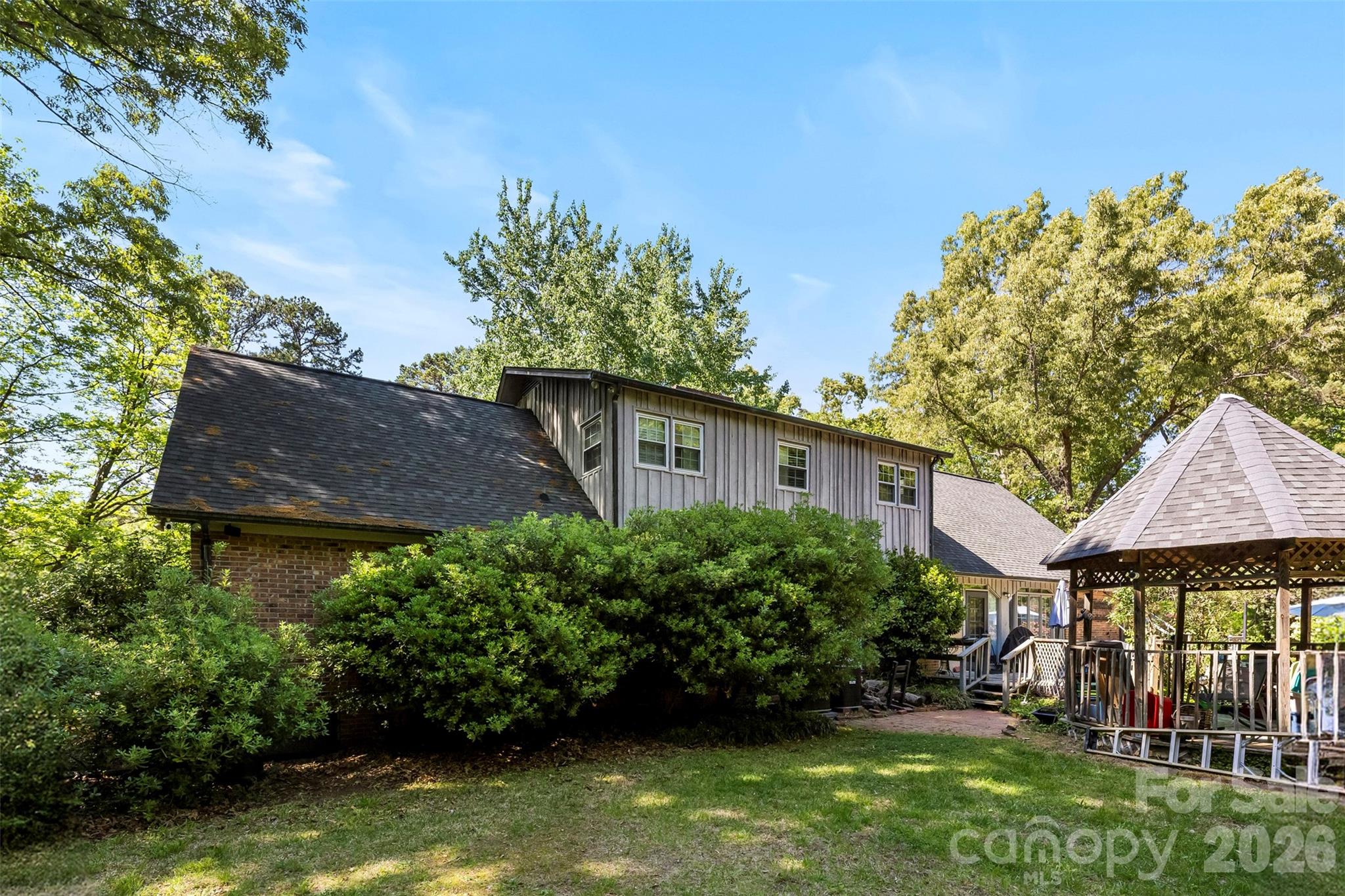 3110 Robinwood Road — Gastonia