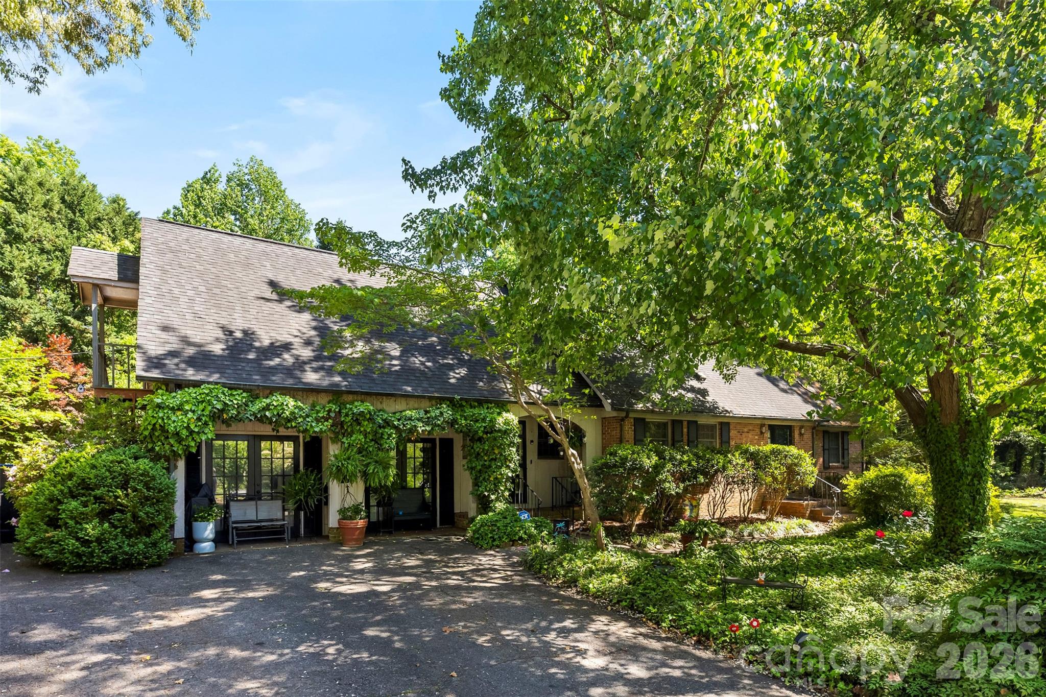 3110 Robinwood Road — Gastonia
