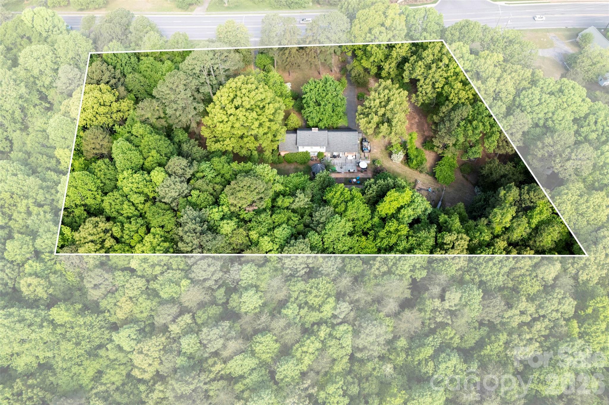3110 Robinwood Road — Gastonia
