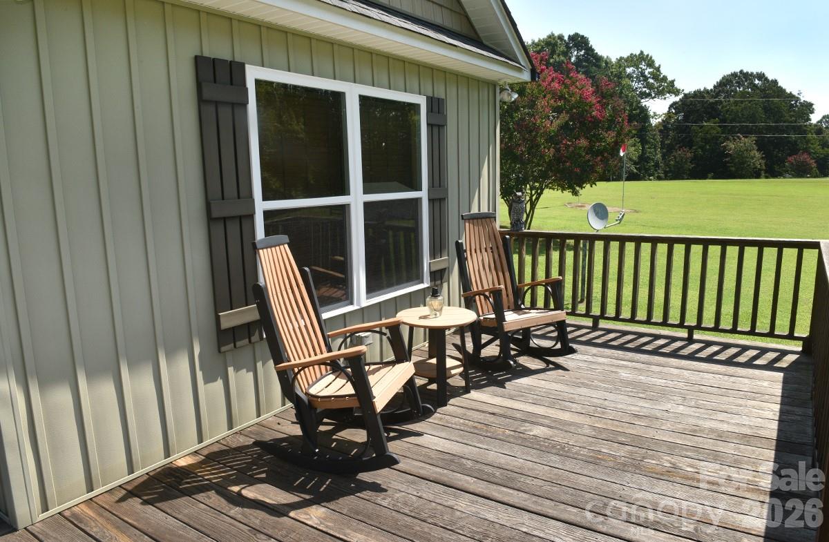 1175 Panhandle Road — Gold Hill