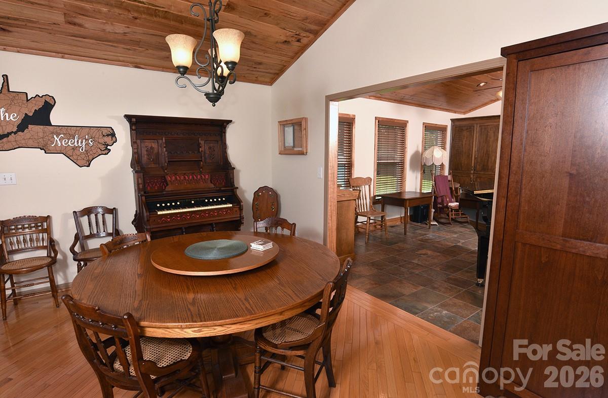 1175 Panhandle Road — Gold Hill