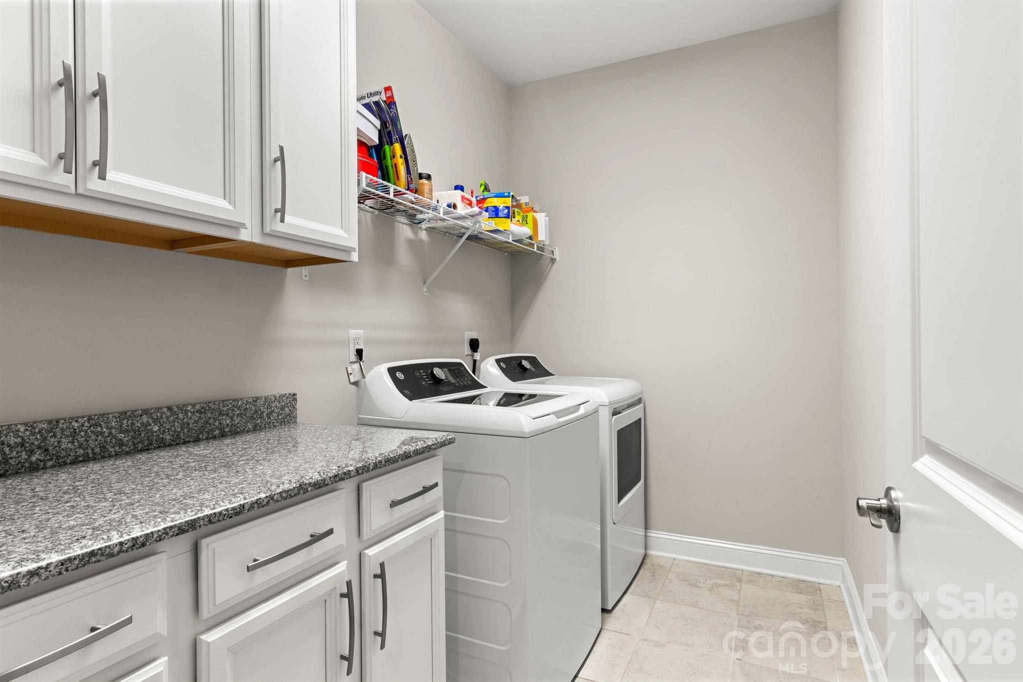 8719 Shadetree Street — Huntersville