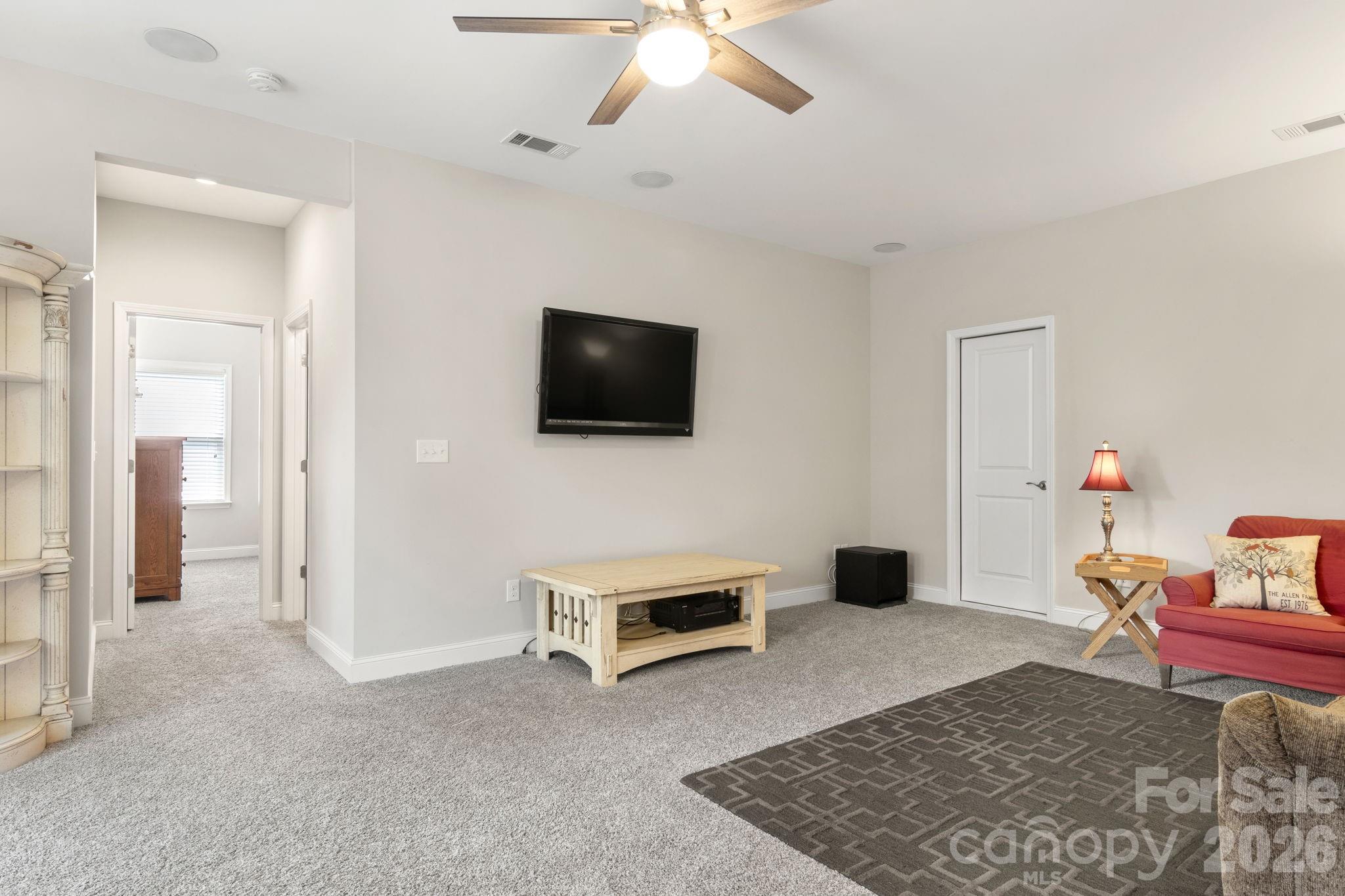 8719 Shadetree Street — Huntersville