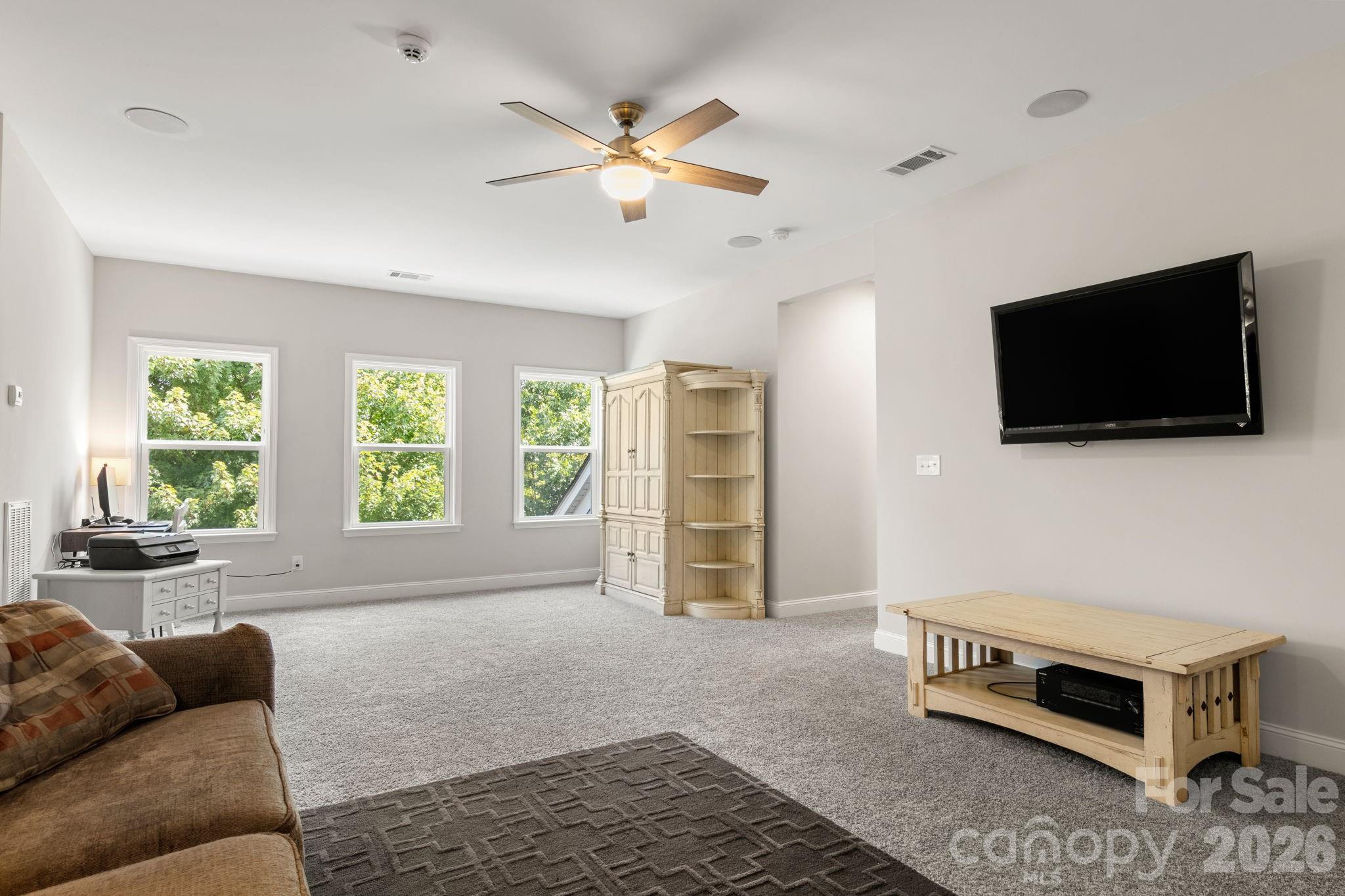 8719 Shadetree Street — Huntersville
