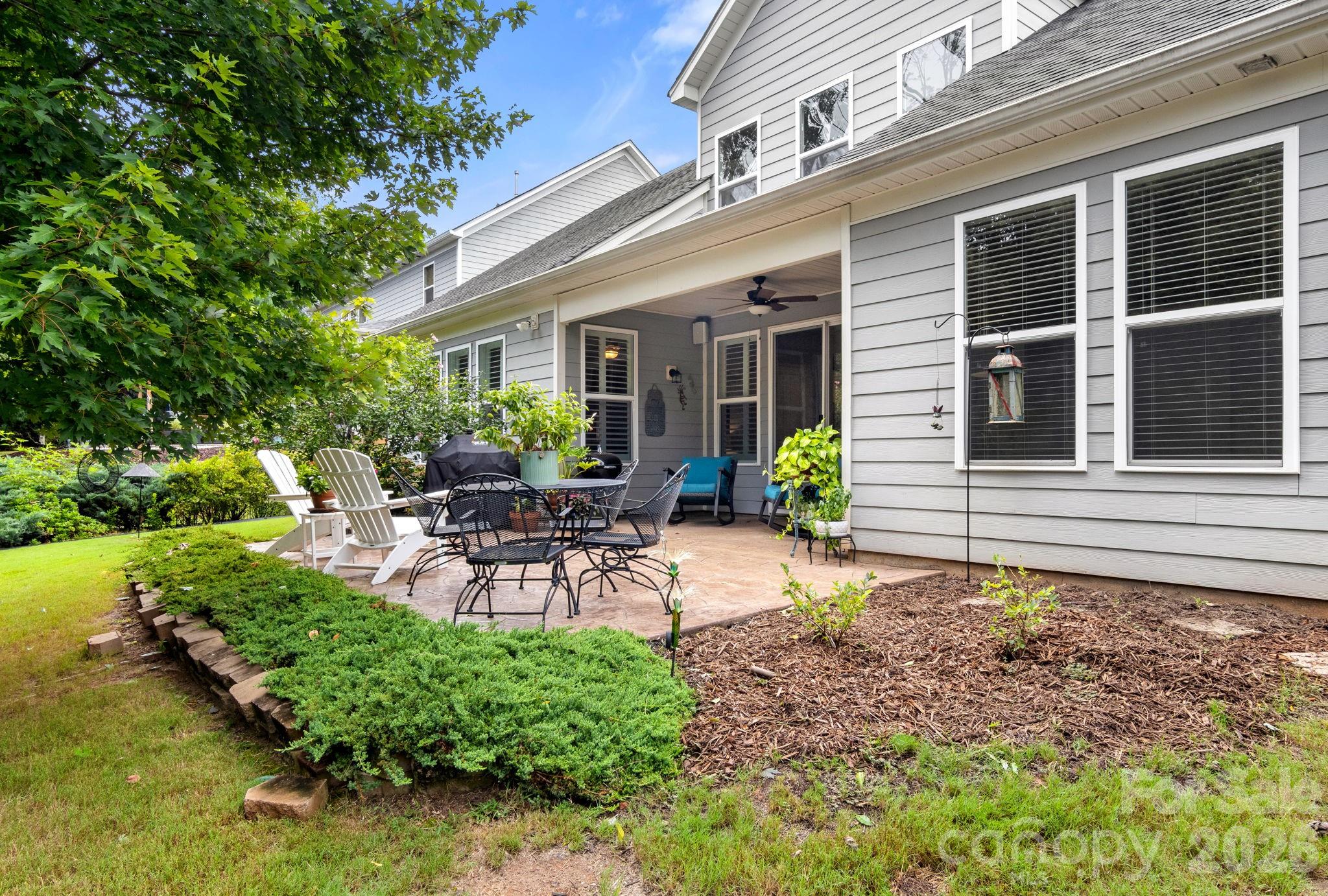 8719 Shadetree Street — Huntersville