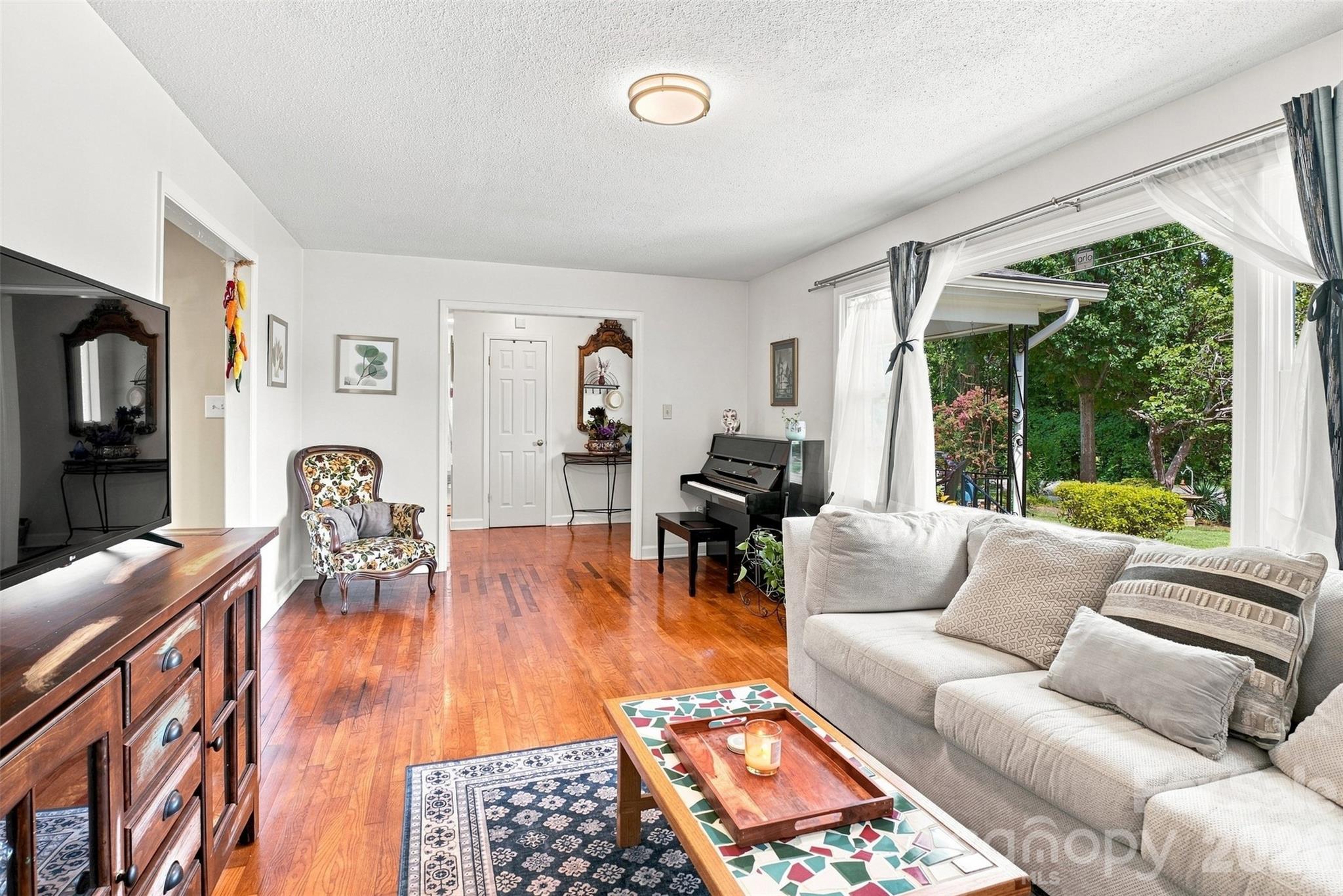 515 Lakewood Drive — Gastonia
