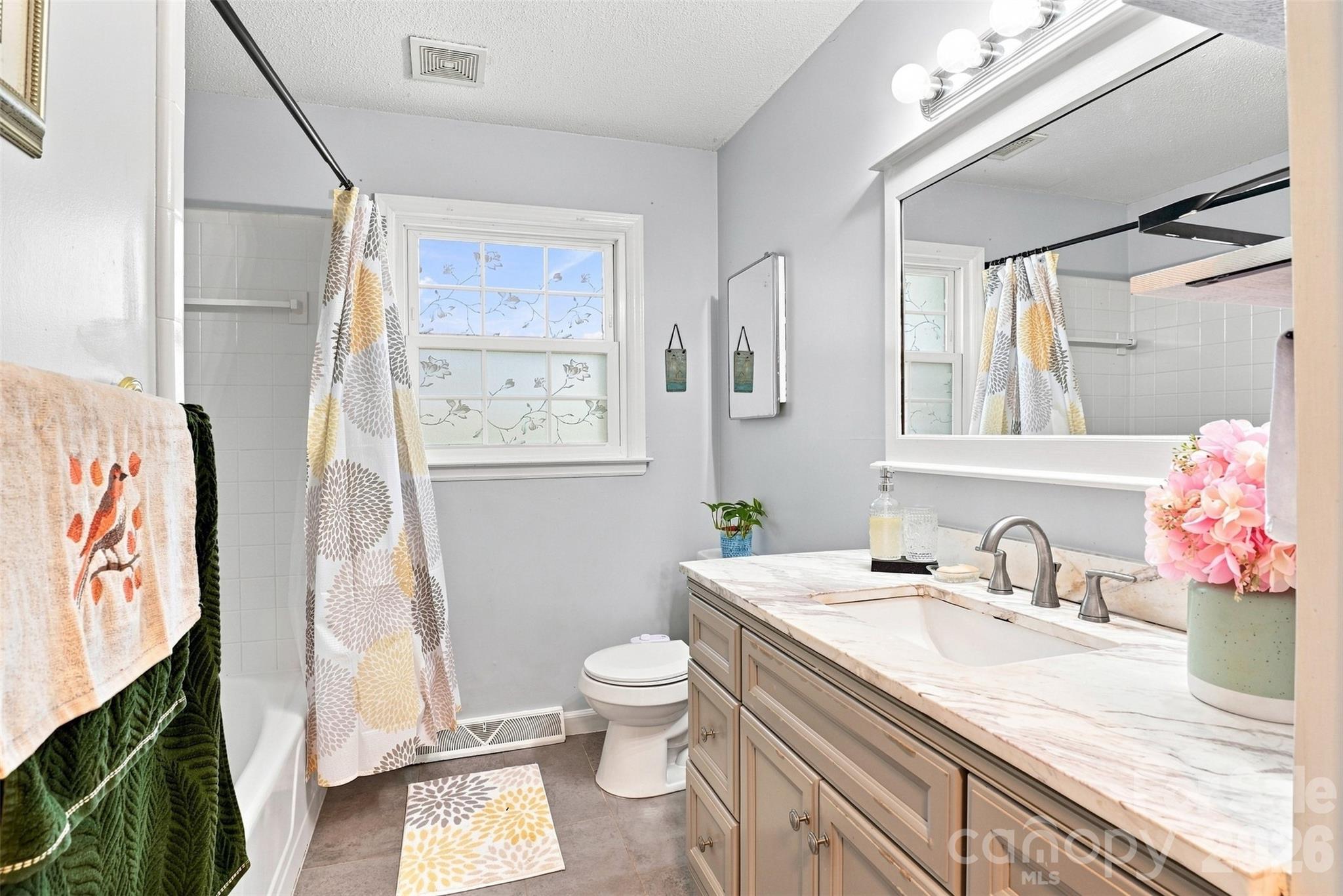 515 Lakewood Drive — Gastonia