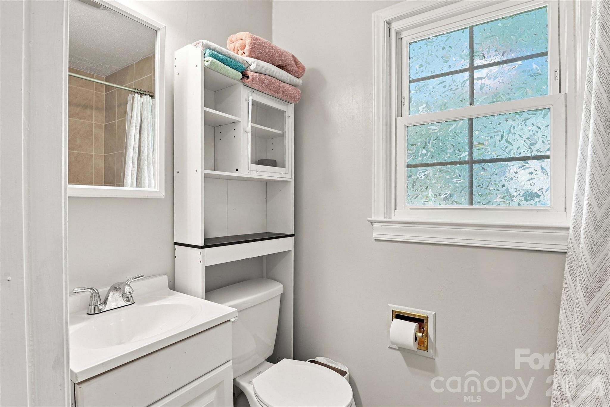 515 Lakewood Drive — Gastonia