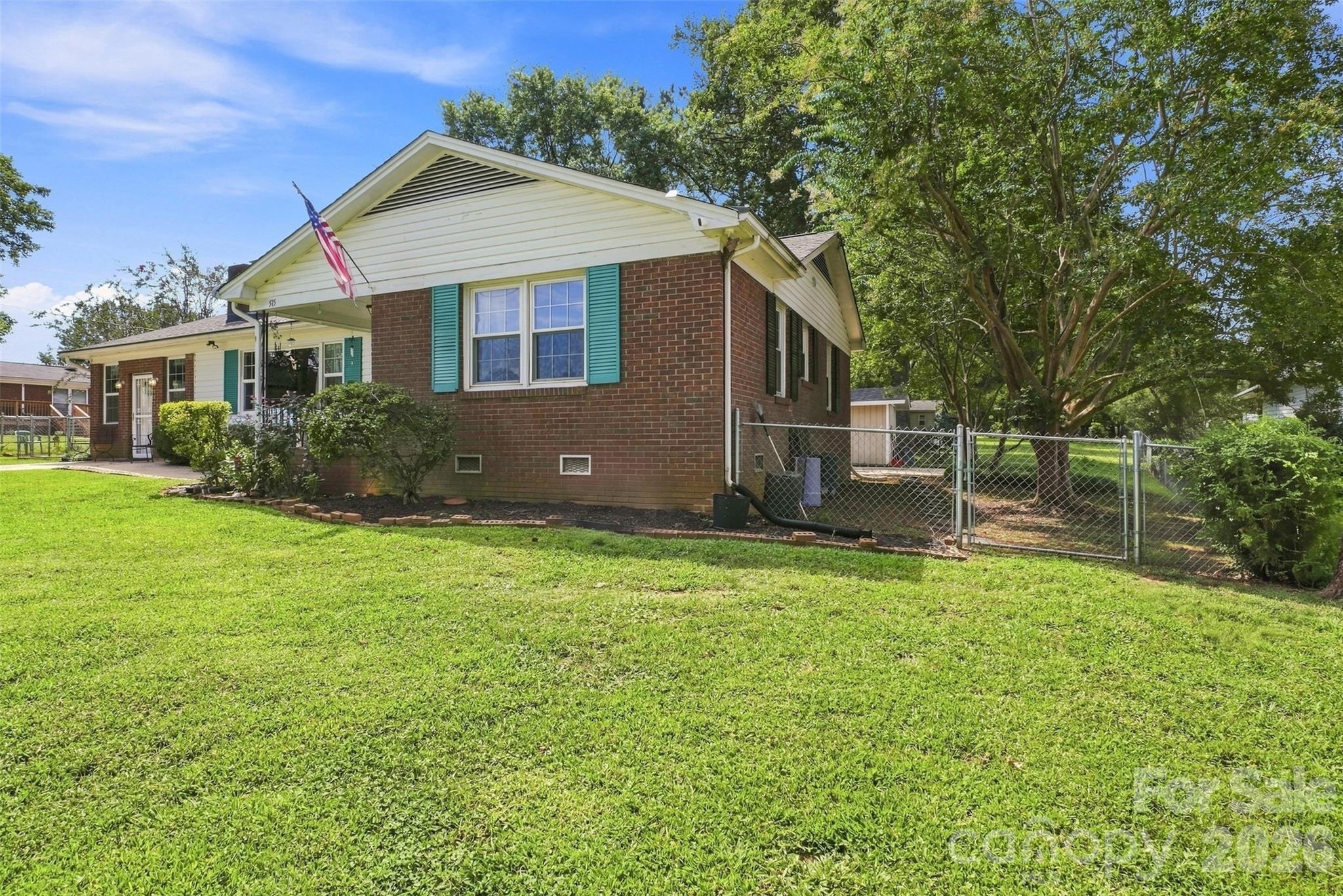 515 Lakewood Drive — Gastonia