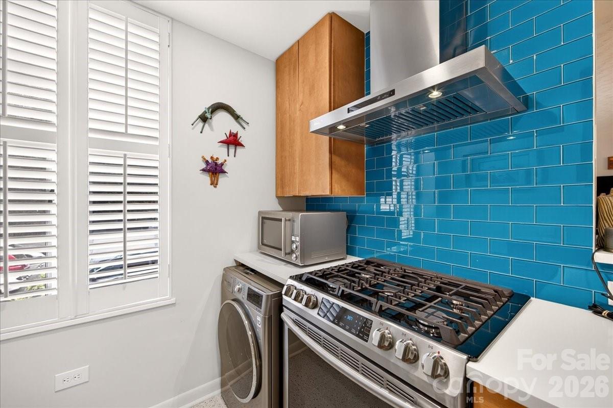 1300 Queens Road #209 — Charlotte
