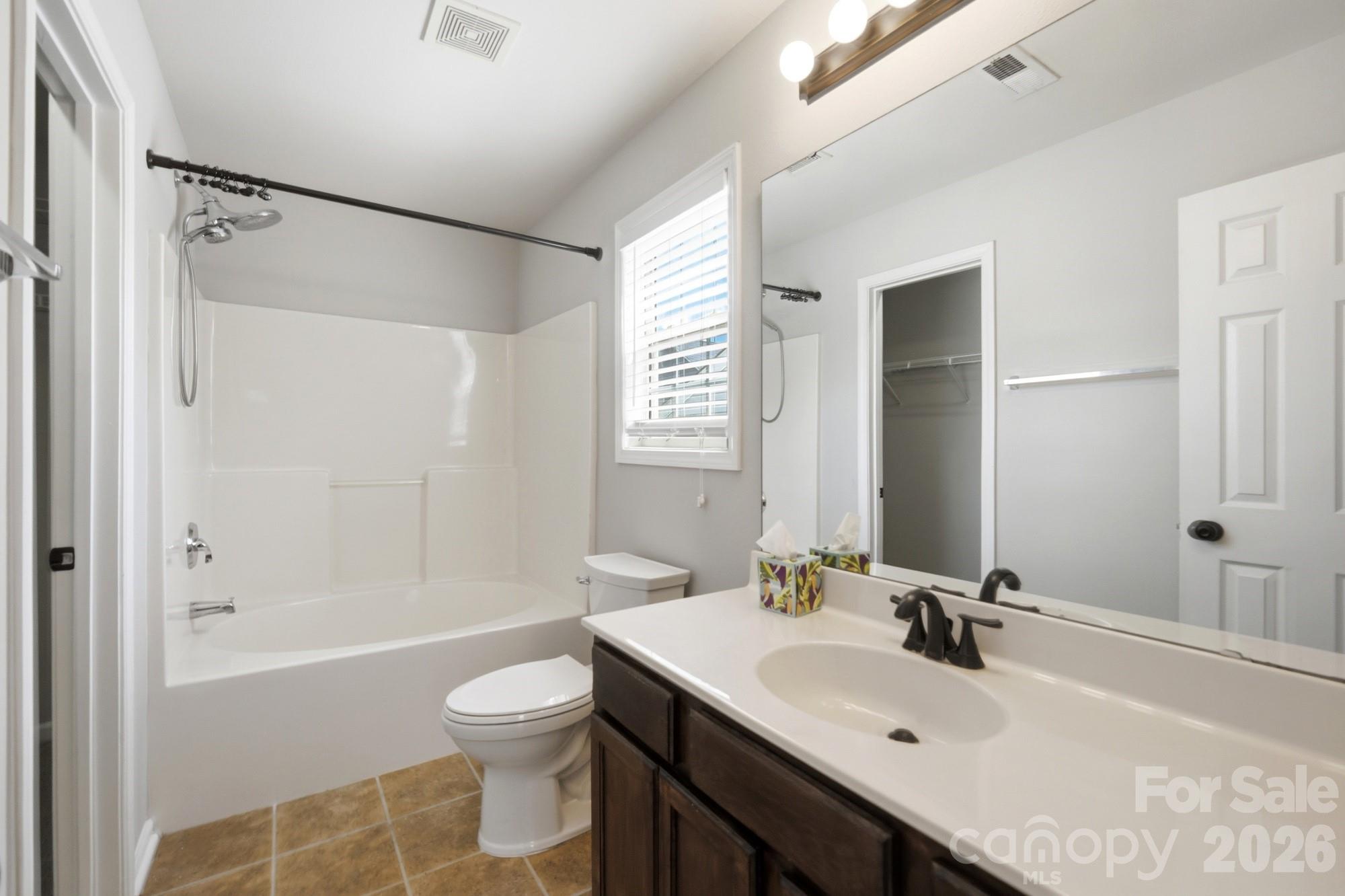 2722 Meadow Knoll Drive — Charlotte