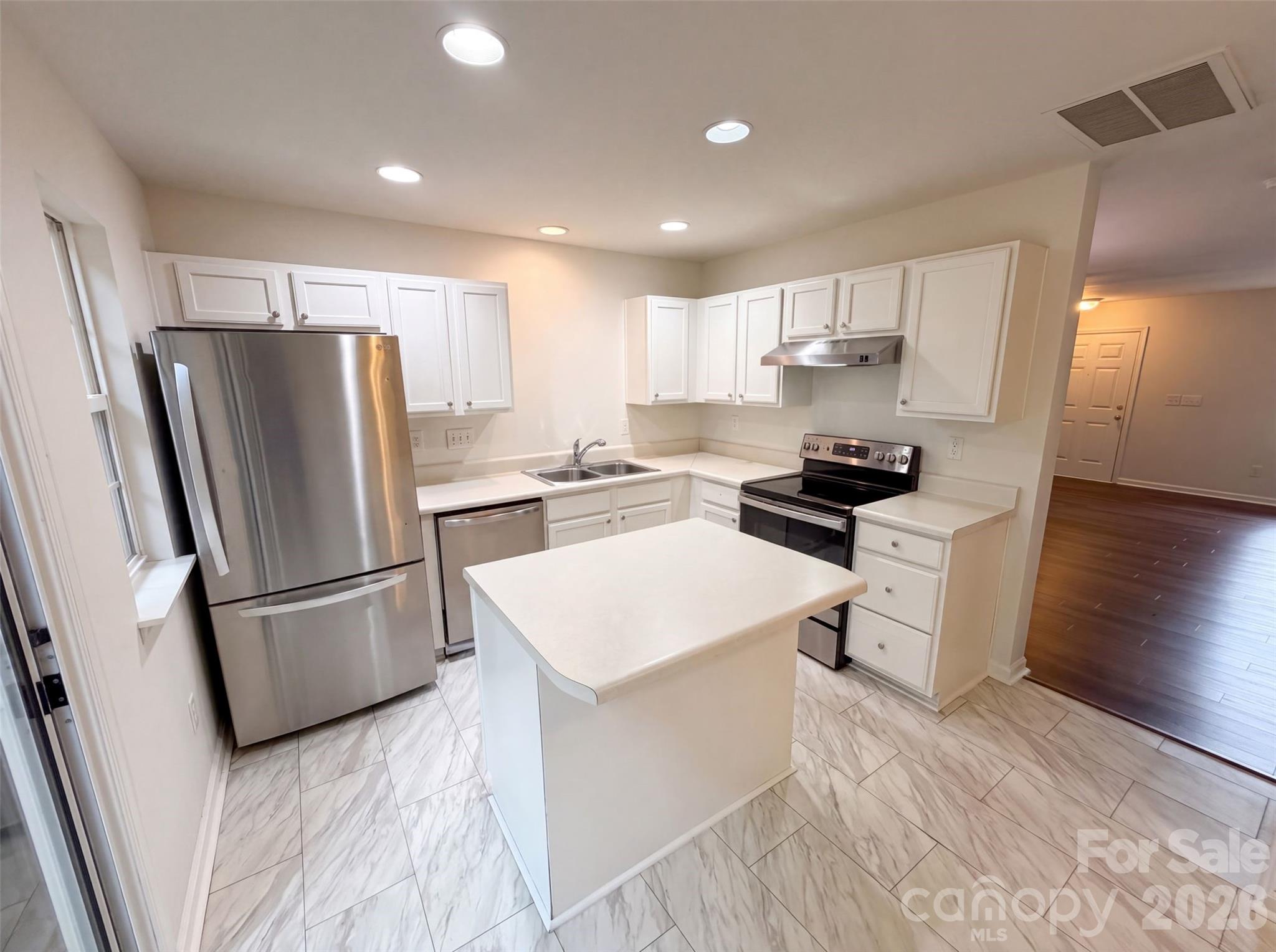 4165 Birch Leaf Court — Charlotte