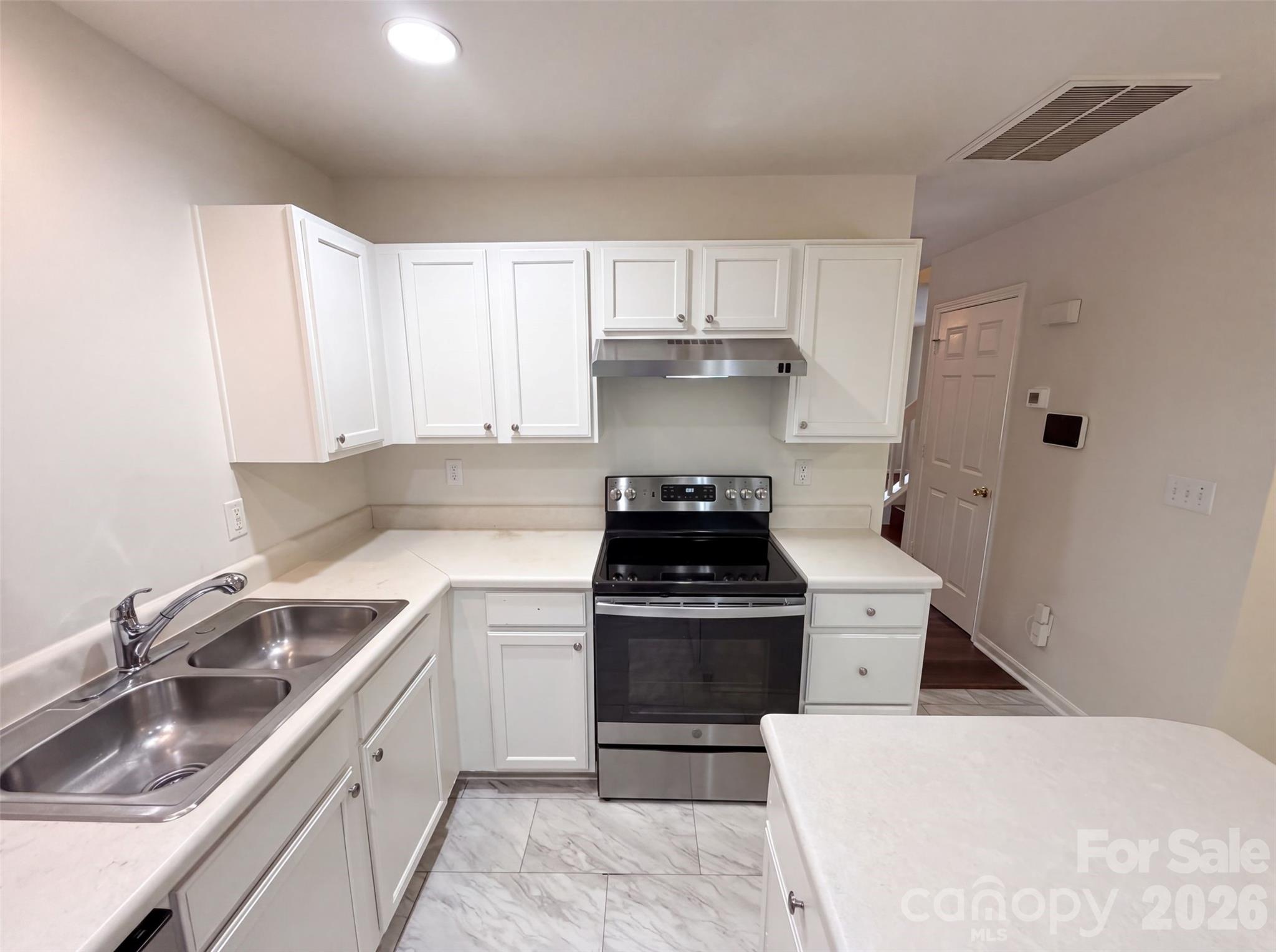 4165 Birch Leaf Court — Charlotte