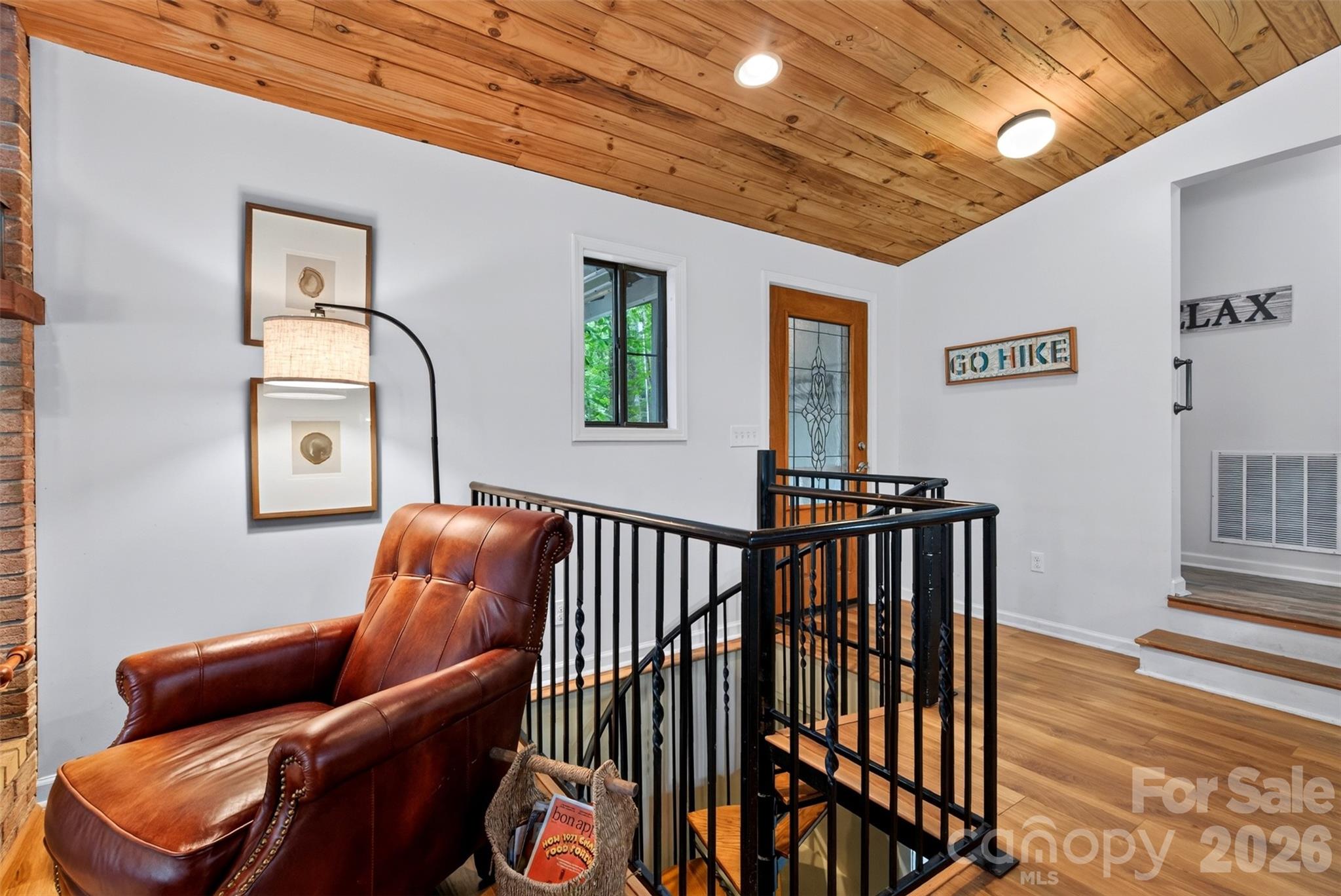 2 Bear Rock Loop Road — Hendersonville