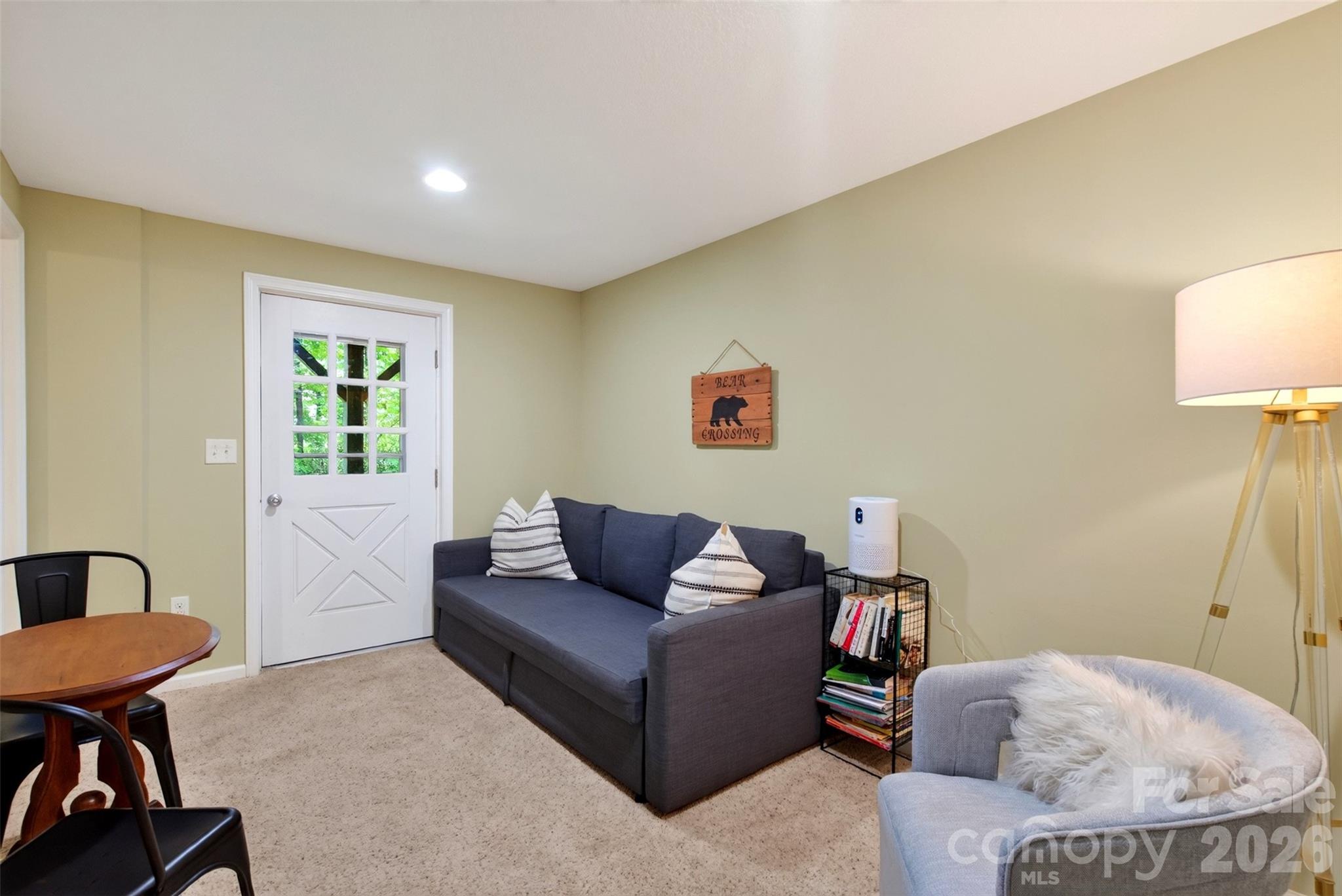 2 Bear Rock Loop Road — Hendersonville